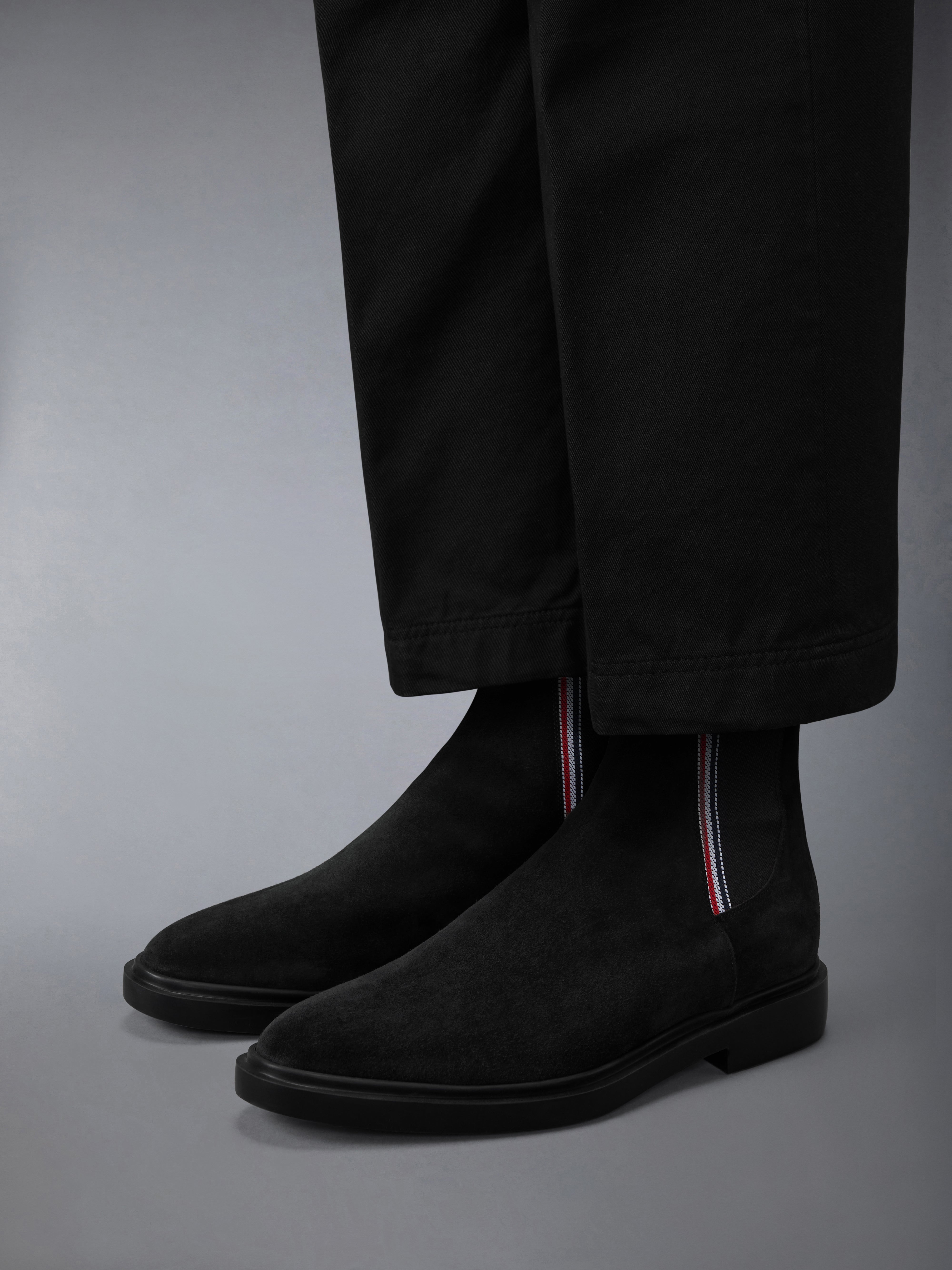 ★THOM BROWNE★バー ストライプ チェルシーブーツ Calf Suede Rwb Stripe Chelsea Boot | Thom Browne