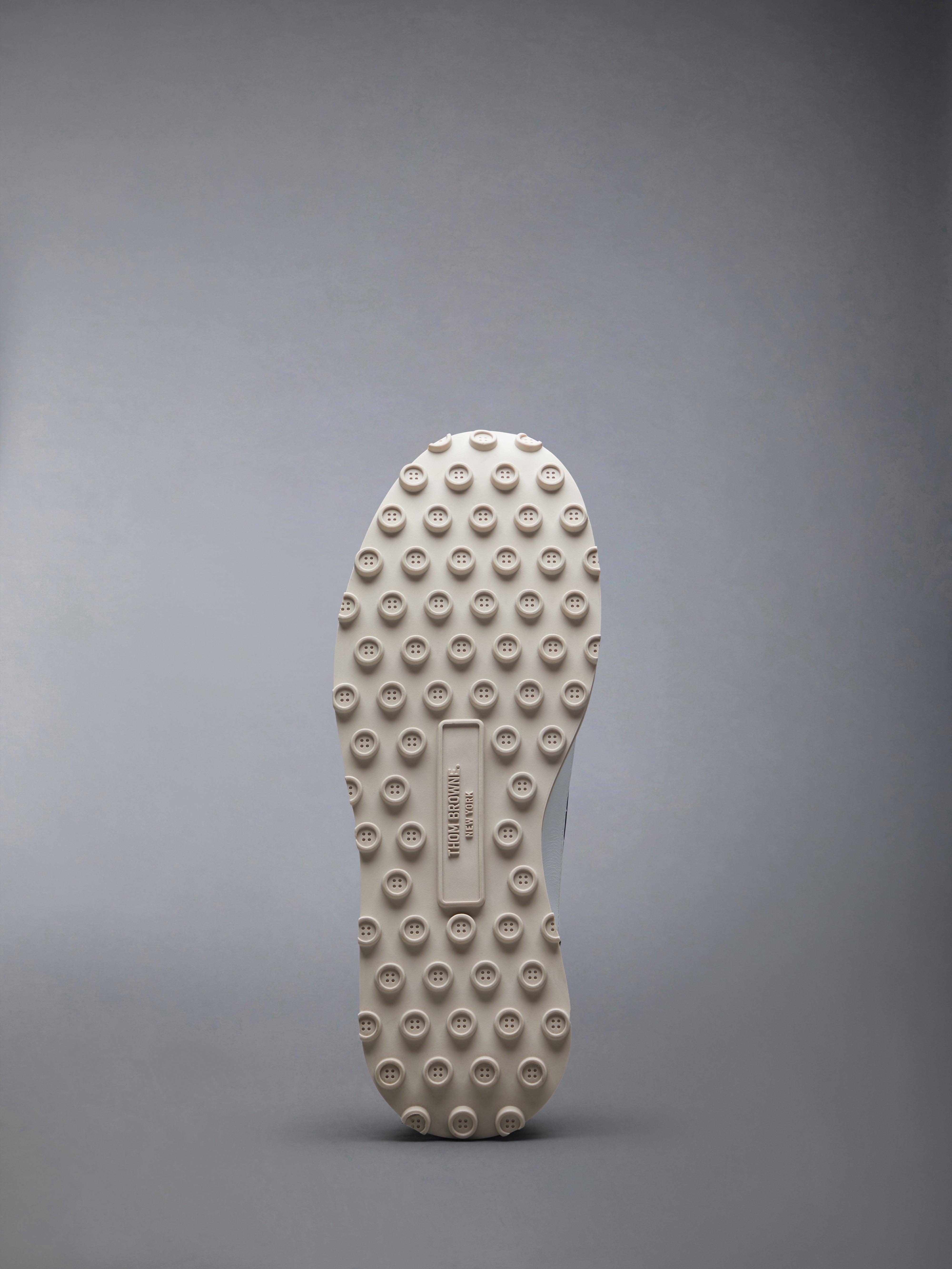 (トムブラウン) THOM BROWNE スニーカー MFD271C F0488 Eco Nylon Alumni Sneakers | Thom Browne