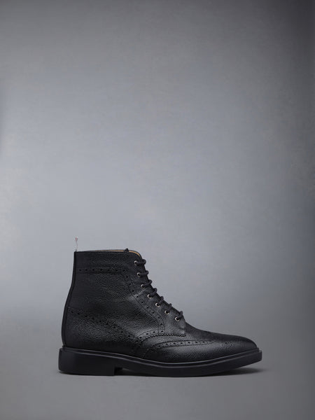 PEBBLE GRAIN RUBBER SOLE WINGTIP BOOT