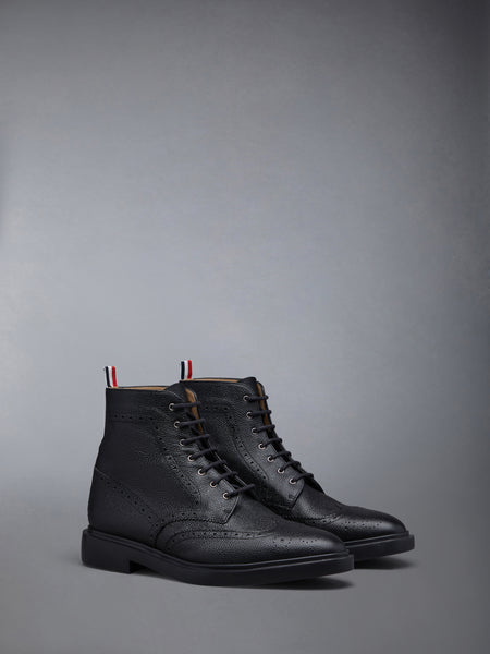 PEBBLE GRAIN RUBBER SOLE WINGTIP BOOT