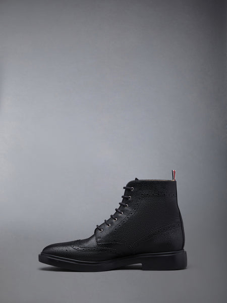 PEBBLE GRAIN RUBBER SOLE WINGTIP BOOT
