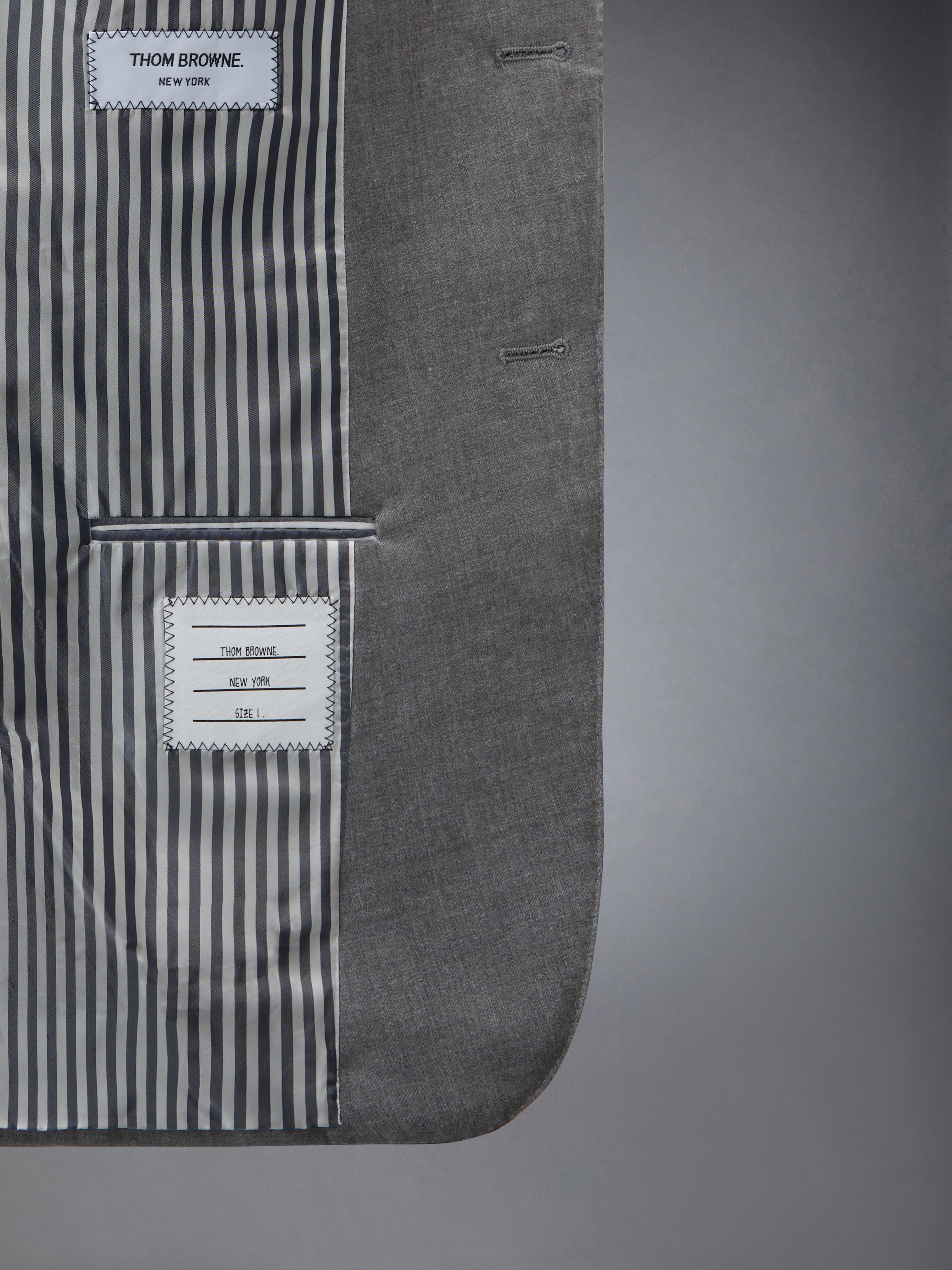 Super 120'S Twill Alien Crest Classic Sportcoat | Thom Browne