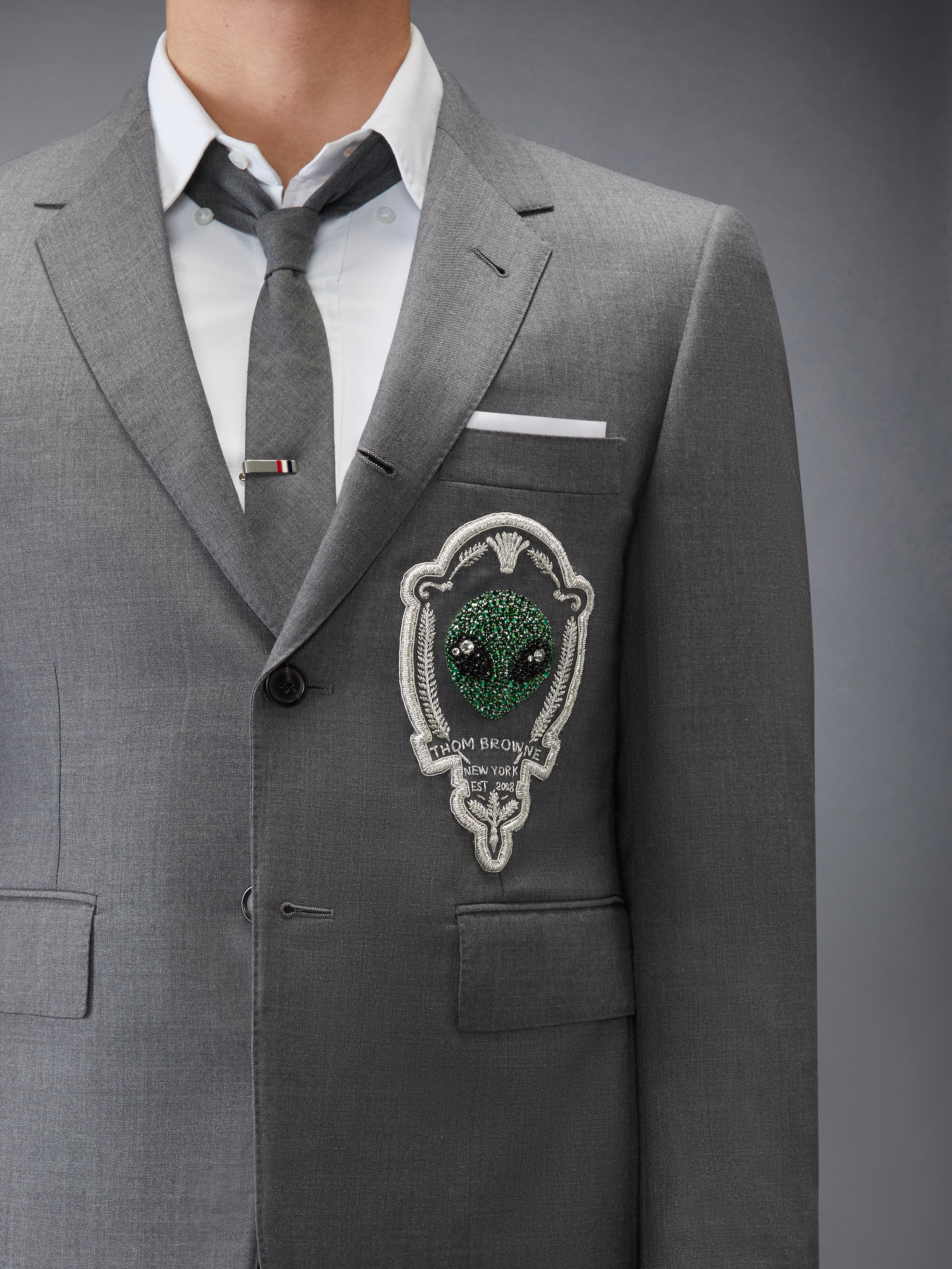 Super 120'S Twill Alien Crest Classic Sportcoat | Thom Browne