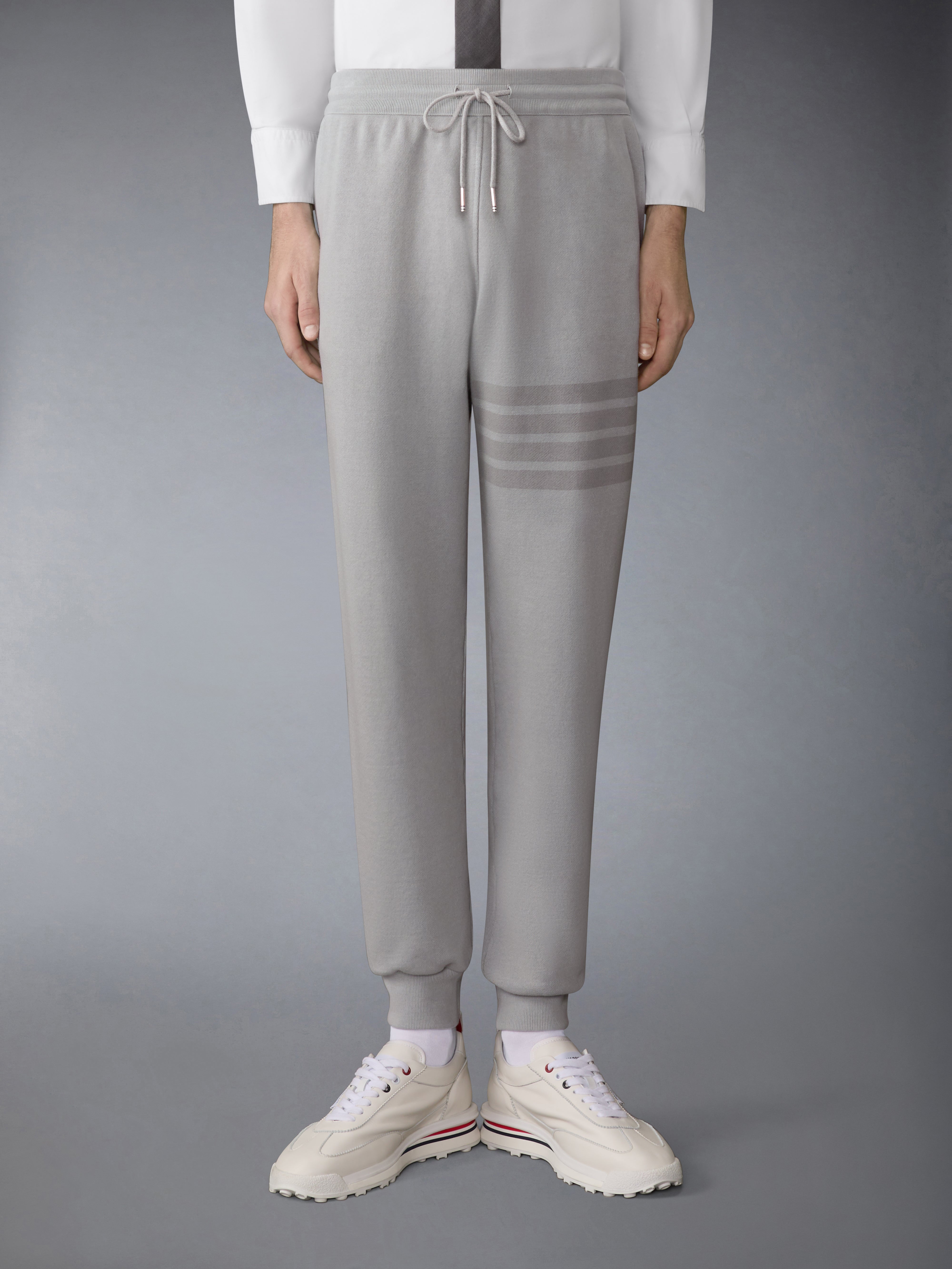 thom browne スウェットパンツ　ボトムス トム・ブラウン THOM BROWNE パンツ スウェットパンツ グレー メンズ
