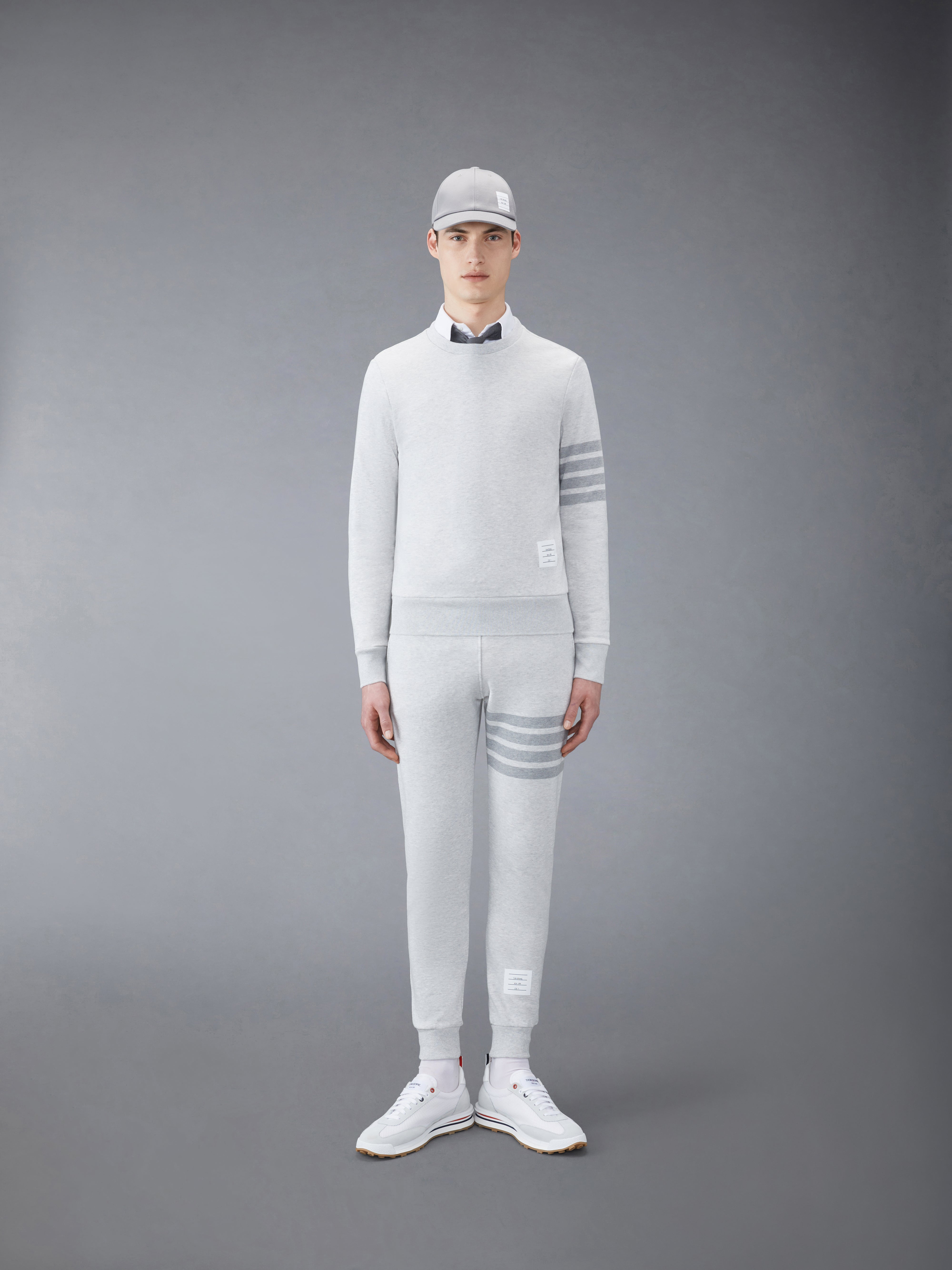 THOM BROWNE トムブラウン BROWNE. トレーナー CLASSIC