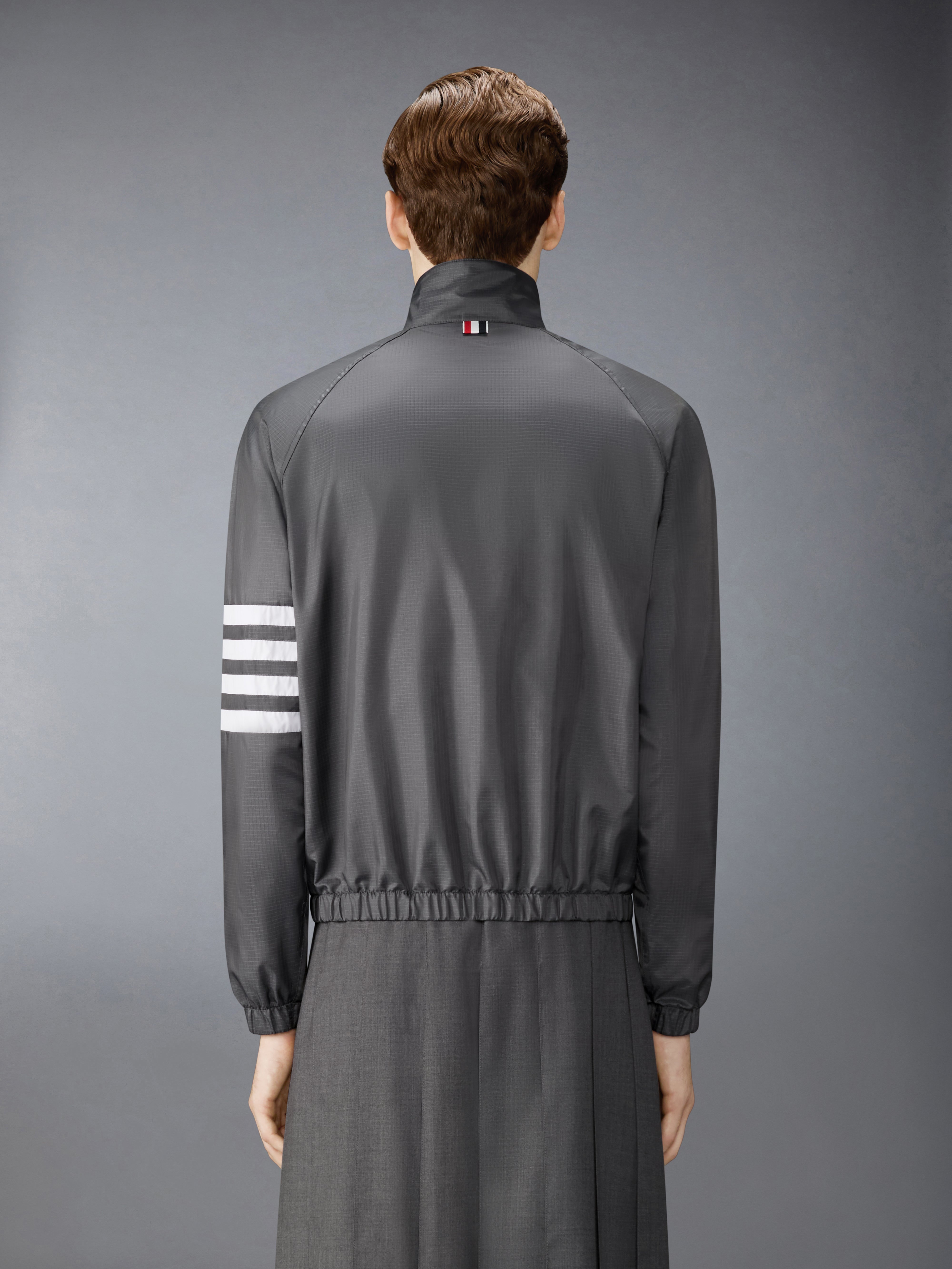 トムブラウン 20SS ベルト付きウォータープルーフラグランコート メンズ 0 メンズ アウター | Page 8 | Thom Browne