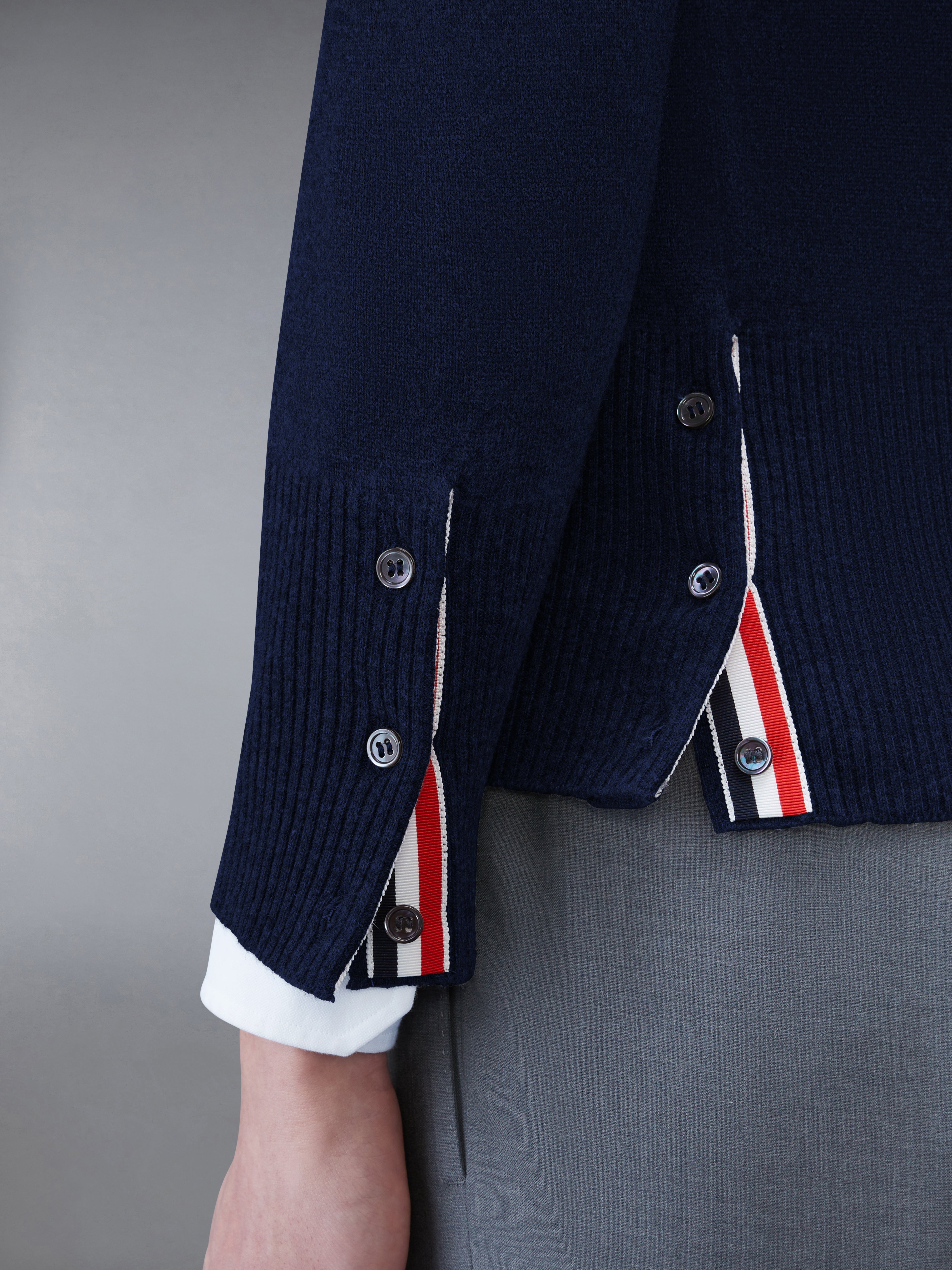 クラシック カシミヤ 4BAR プルオーバー | Thom Browne