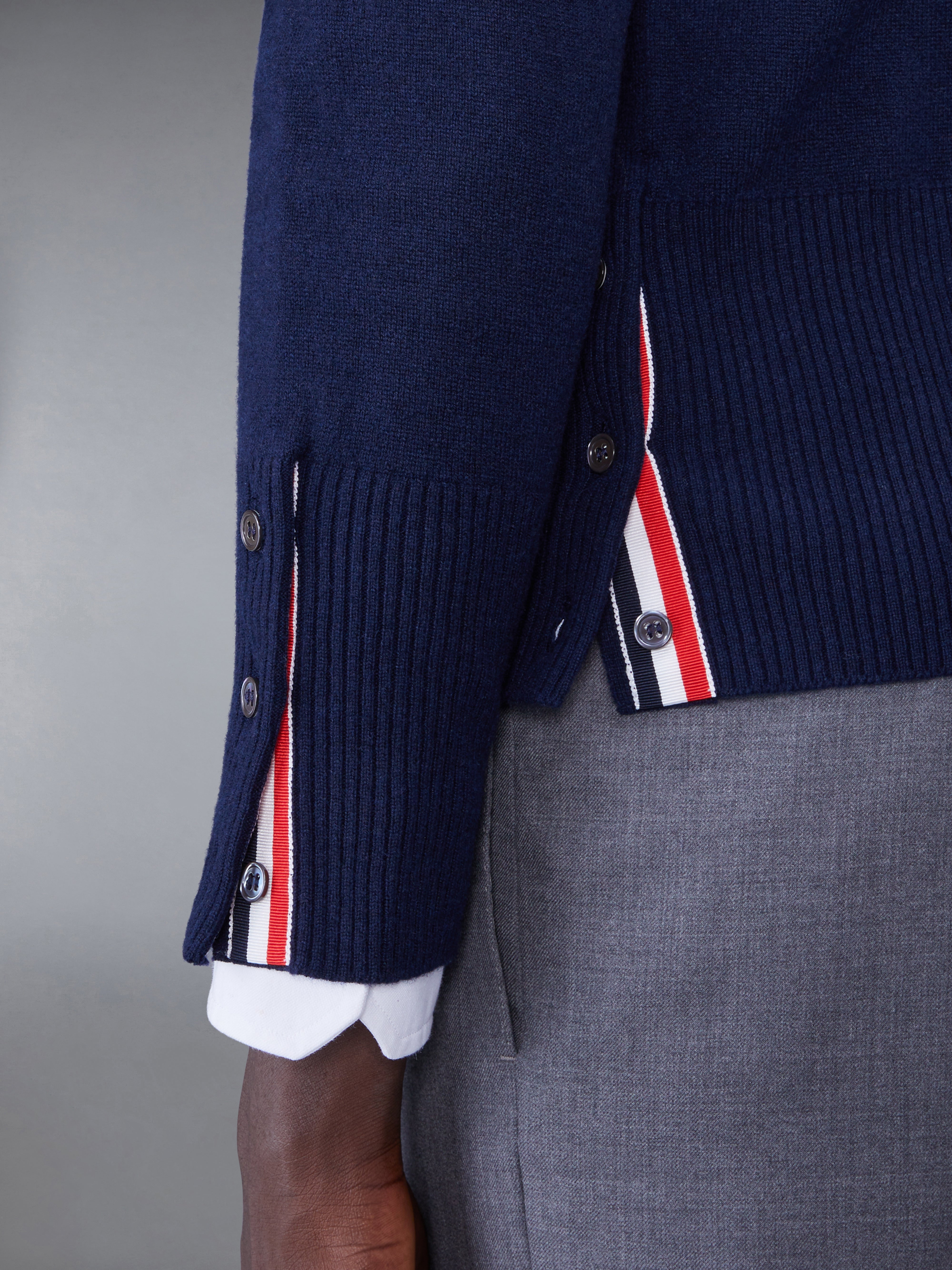 Cashmere 4 Bar Classic Turtleneck | Thom Browne