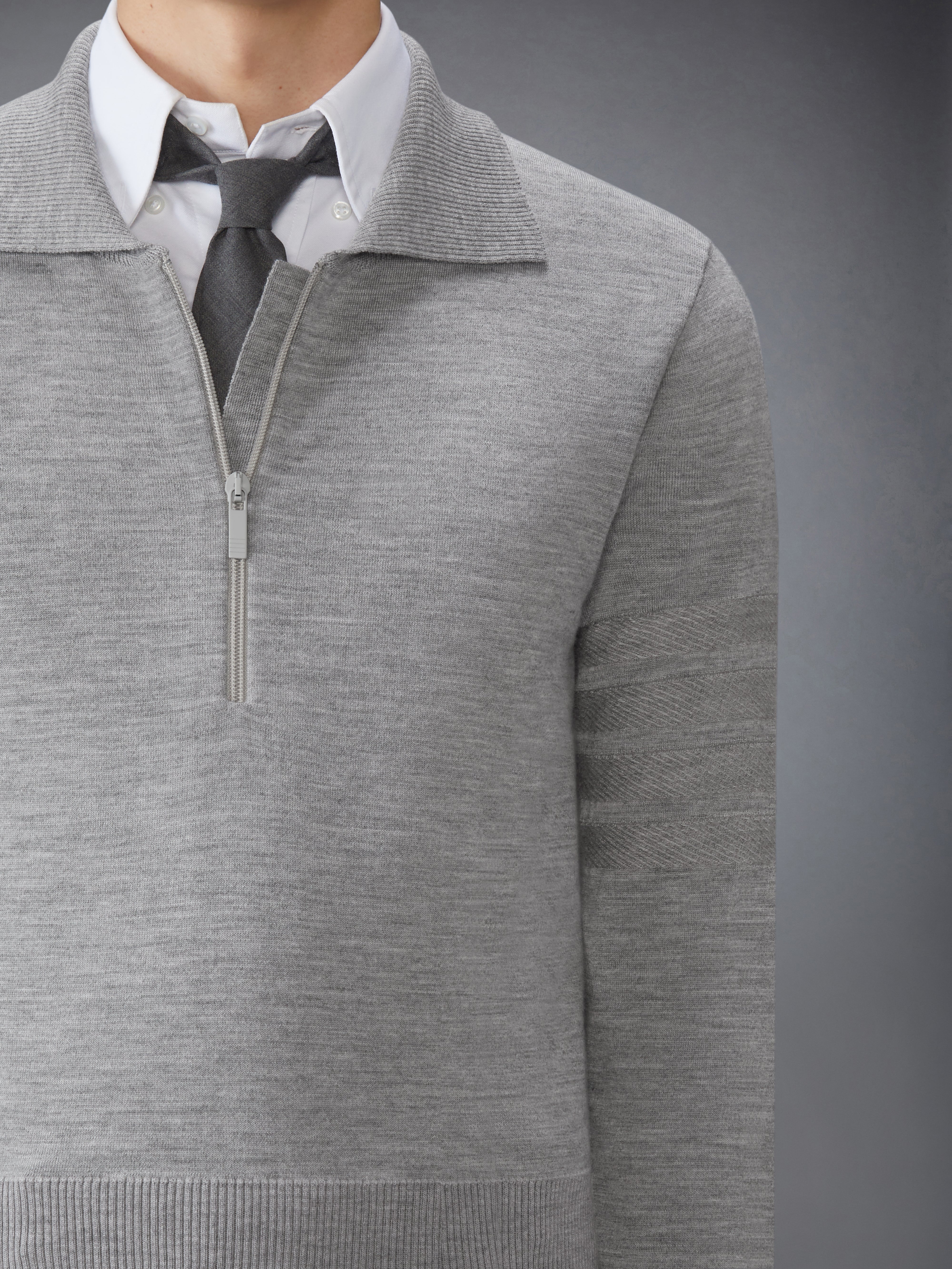 スウェット・トレーナー THOM BROWNE HALF ZIP PULLOVER Funnel Neck Half Zip Pullover W/ Engineered 4 Bar In Color