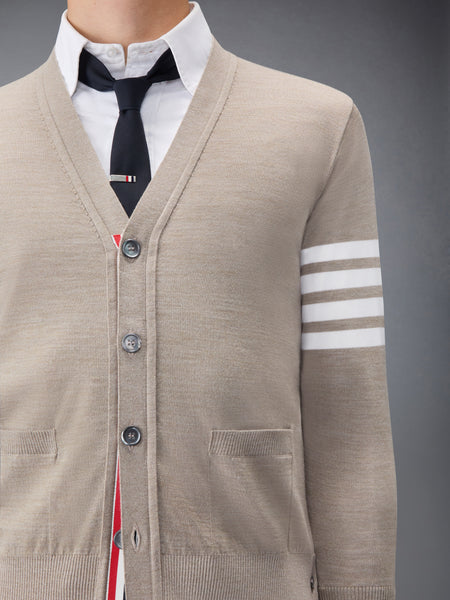 MERINO WOOL 4-BAR CLASSIC V-NECK CARDIGAN MED BROWN