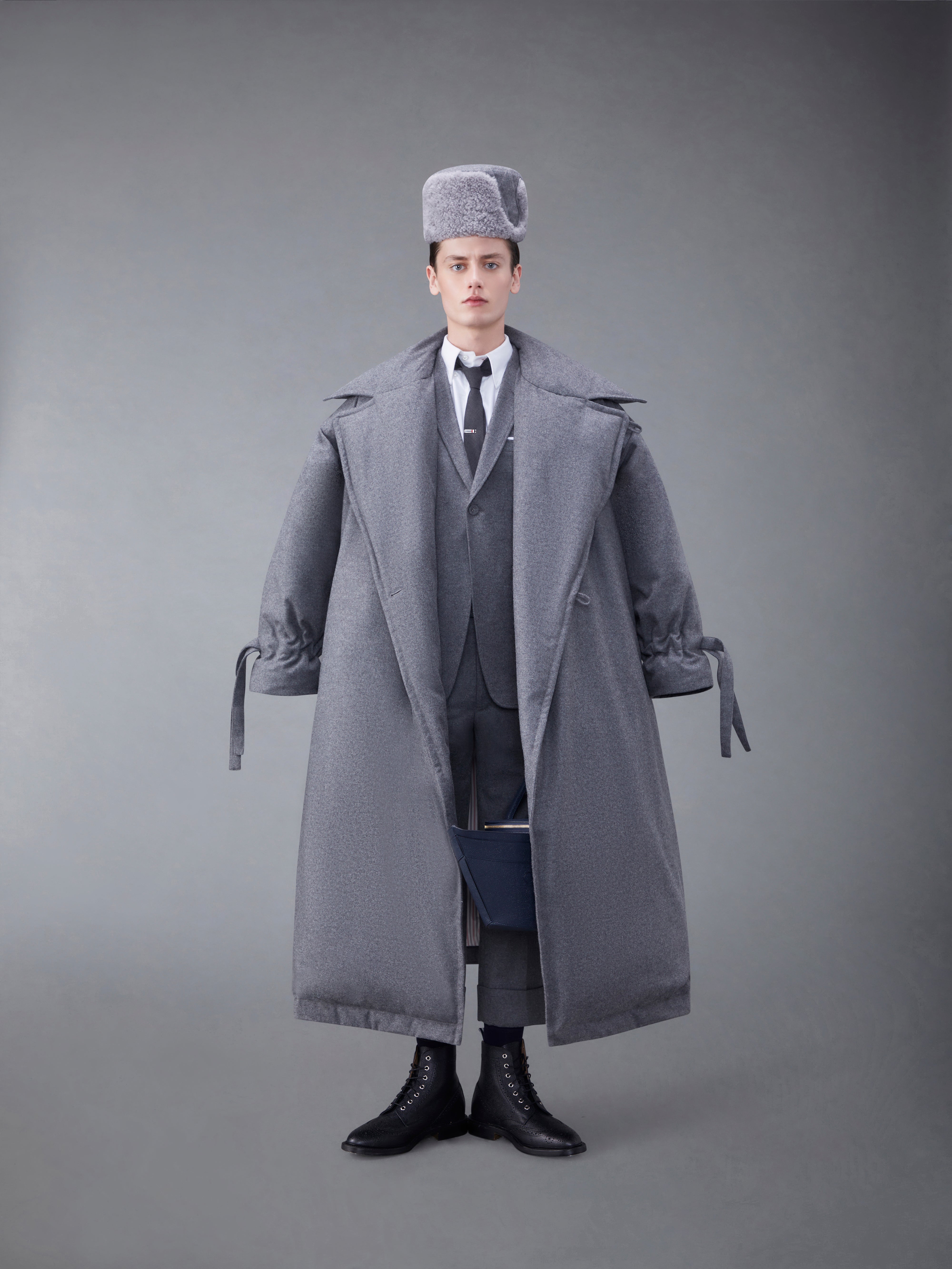 ダウン入り フランネル オーバーサイズ コート | Thom Browne