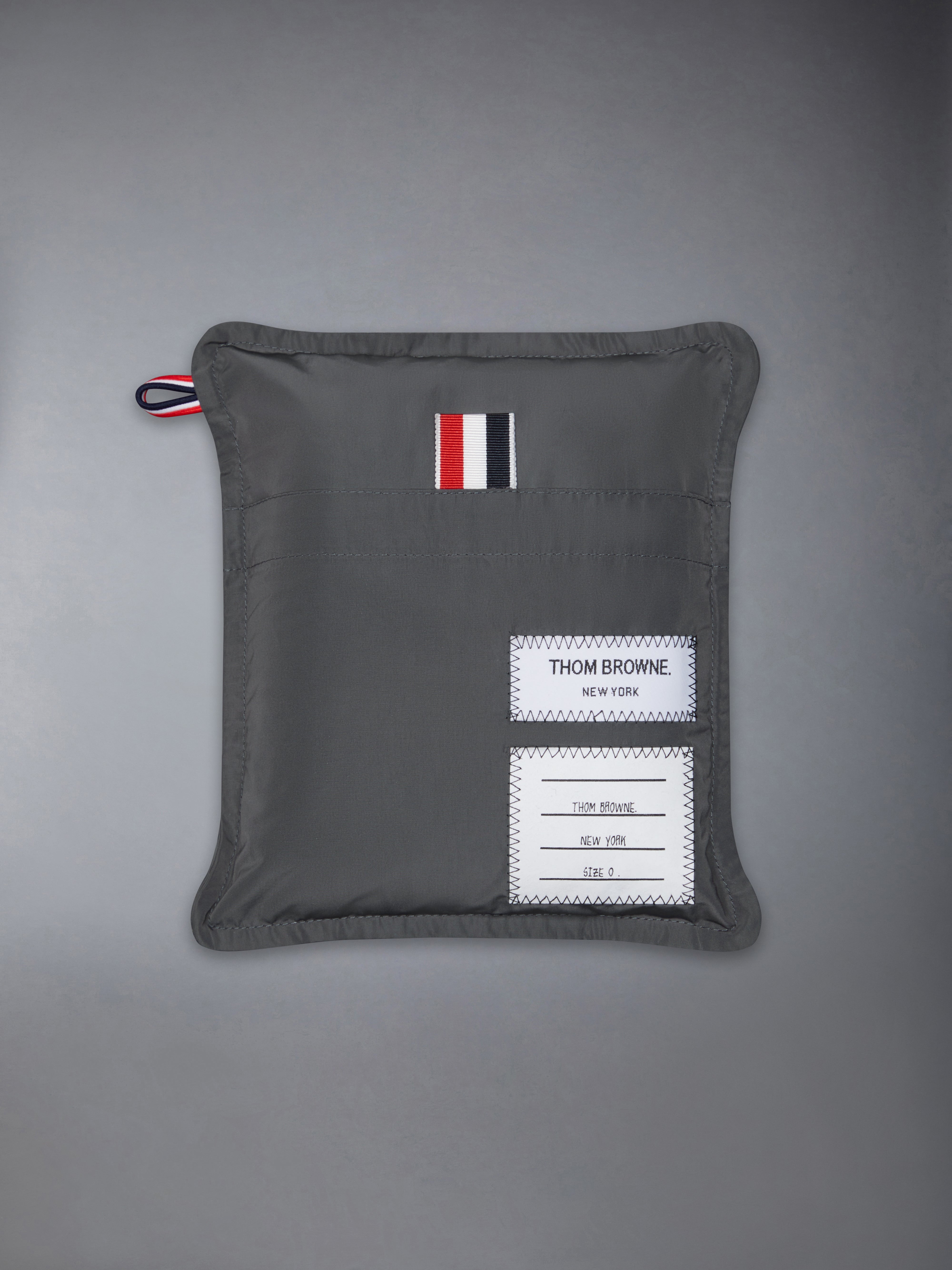 【tomi】BRIEFING Memory Tech Packable Smock | Thom Browne