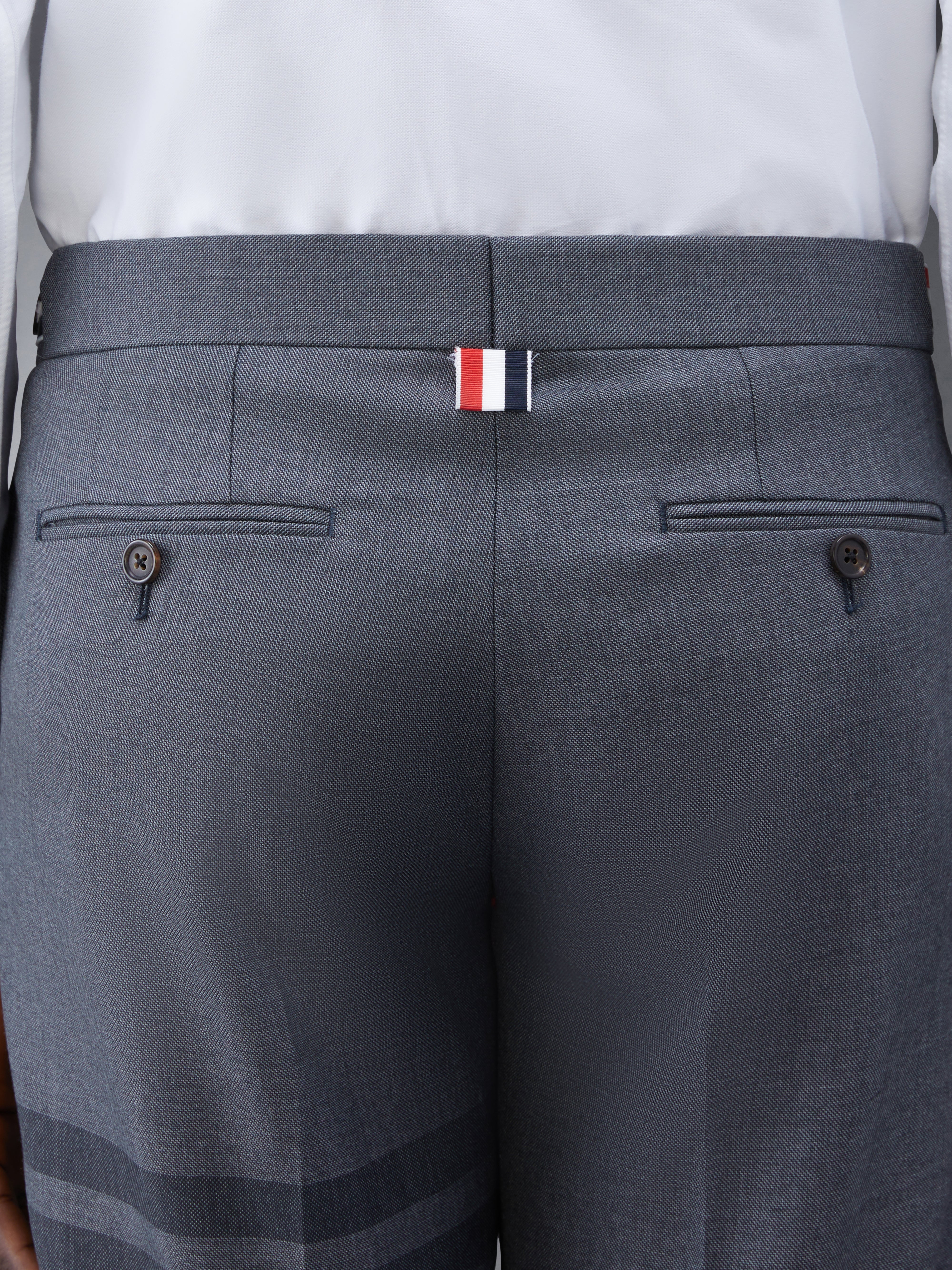 THOM BROWNE ４BAR ブラックマフラー ツイルスクールユニフォーム4BAR ローライズ スキニー パンツ | Thom