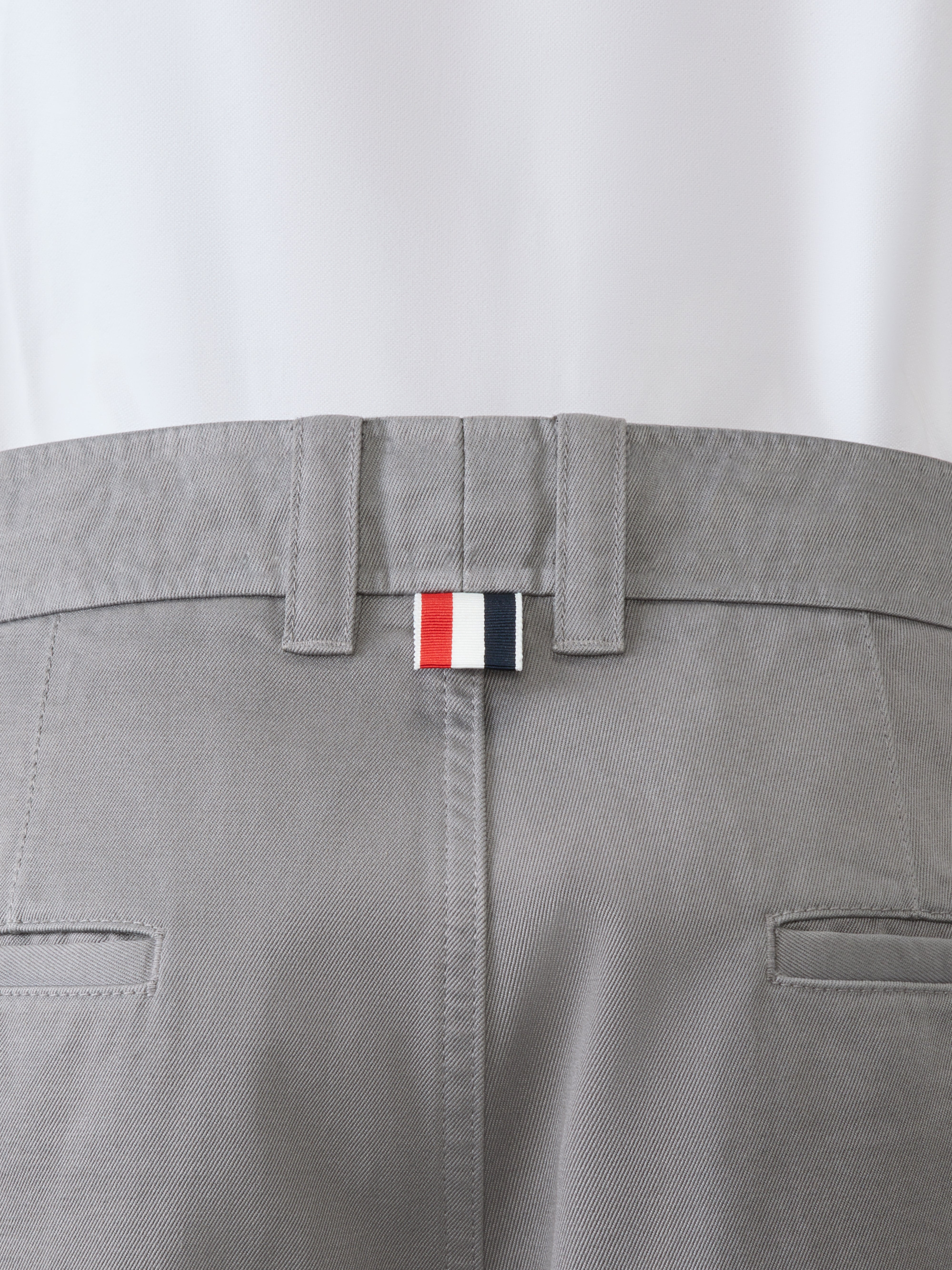 THOM BROWNE パンツ　紳士 メンズ パンツ - カジュアル＆スーツ | Thom Browne