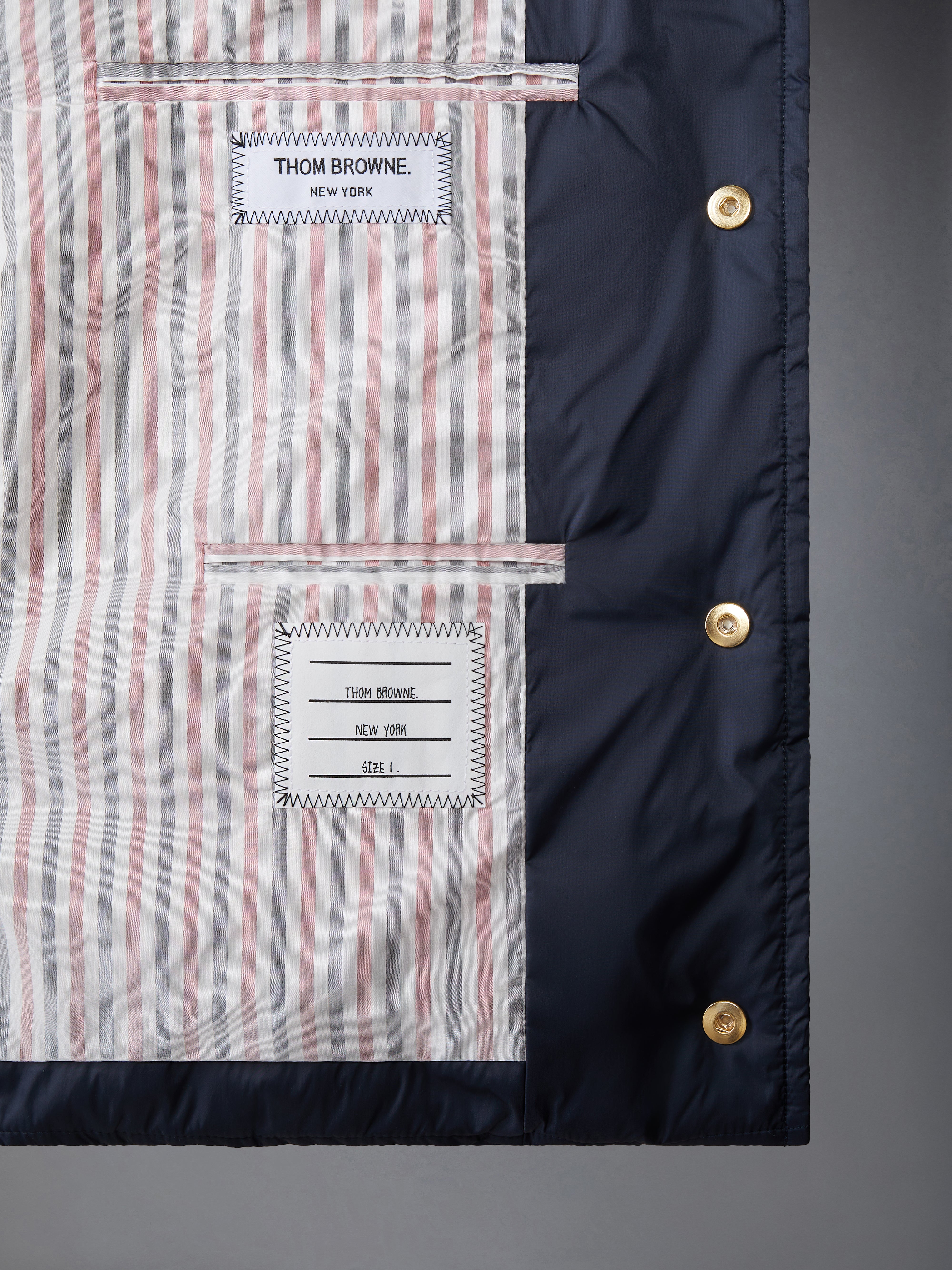 Thom Browne ダウンベスト　タグあり アバクロ （S） ダウンベスト ダウン80 フェザー20 刺繍ロゴ 鹿