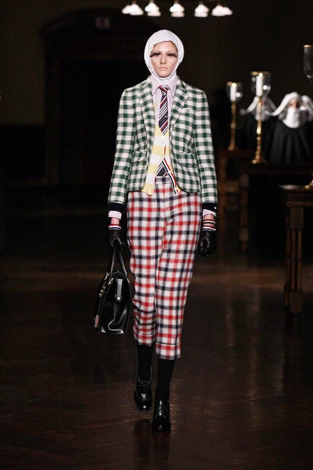 2011 秋冬 ウィメンズ ランウェイ - LOOK 1