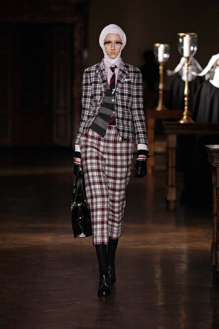 2011 秋冬 ウィメンズ ランウェイ - LOOK 2
