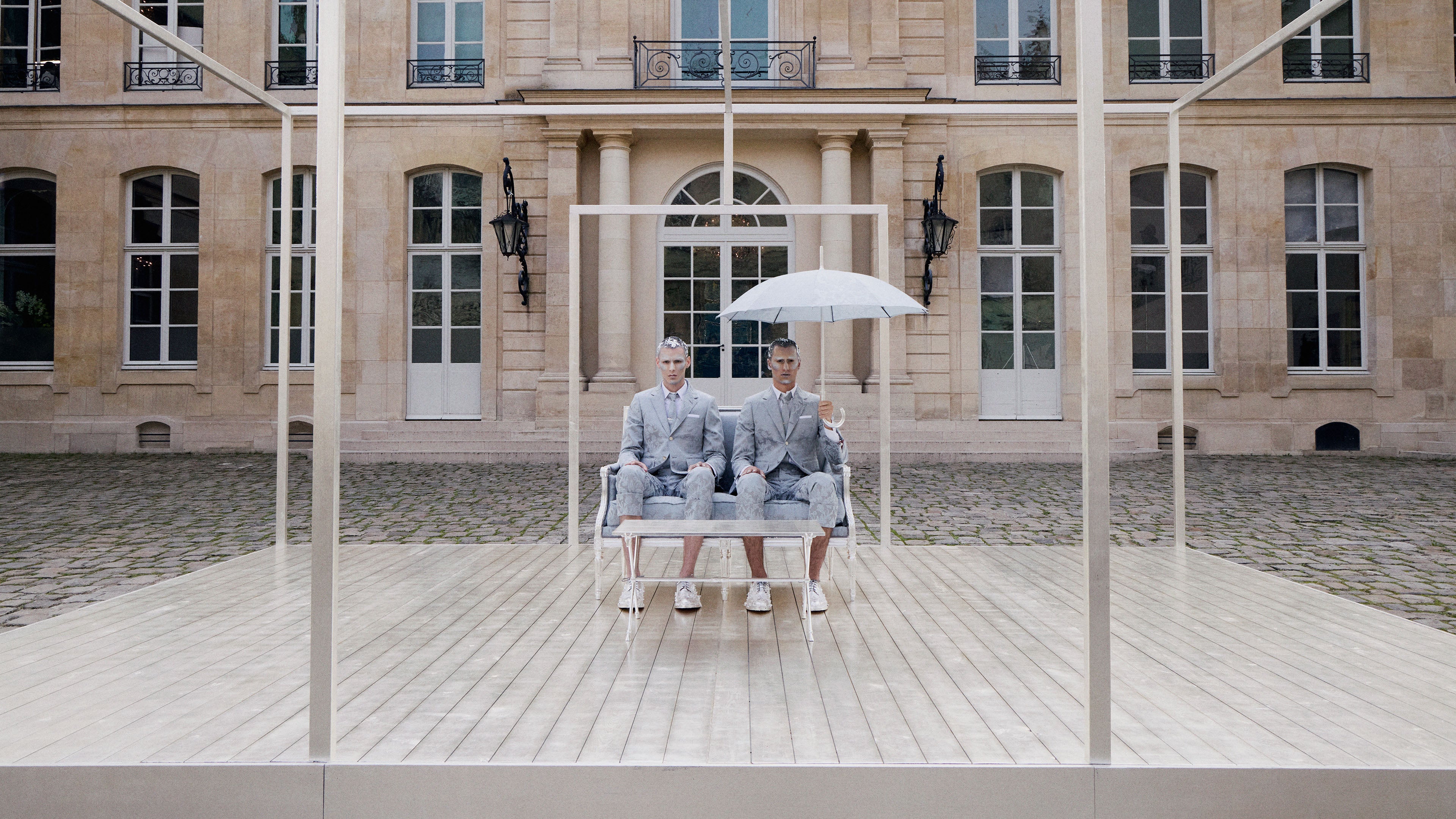 トム ブラウン 公式オンラインショップ | Thom Browne