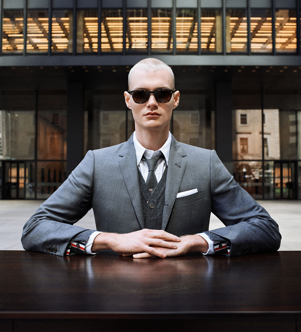 THOM BROWNE グレー細身ネクタイ THOM BROWNE グレー細身ネクタイ（MEN'S(メンズ)/ネクタイ