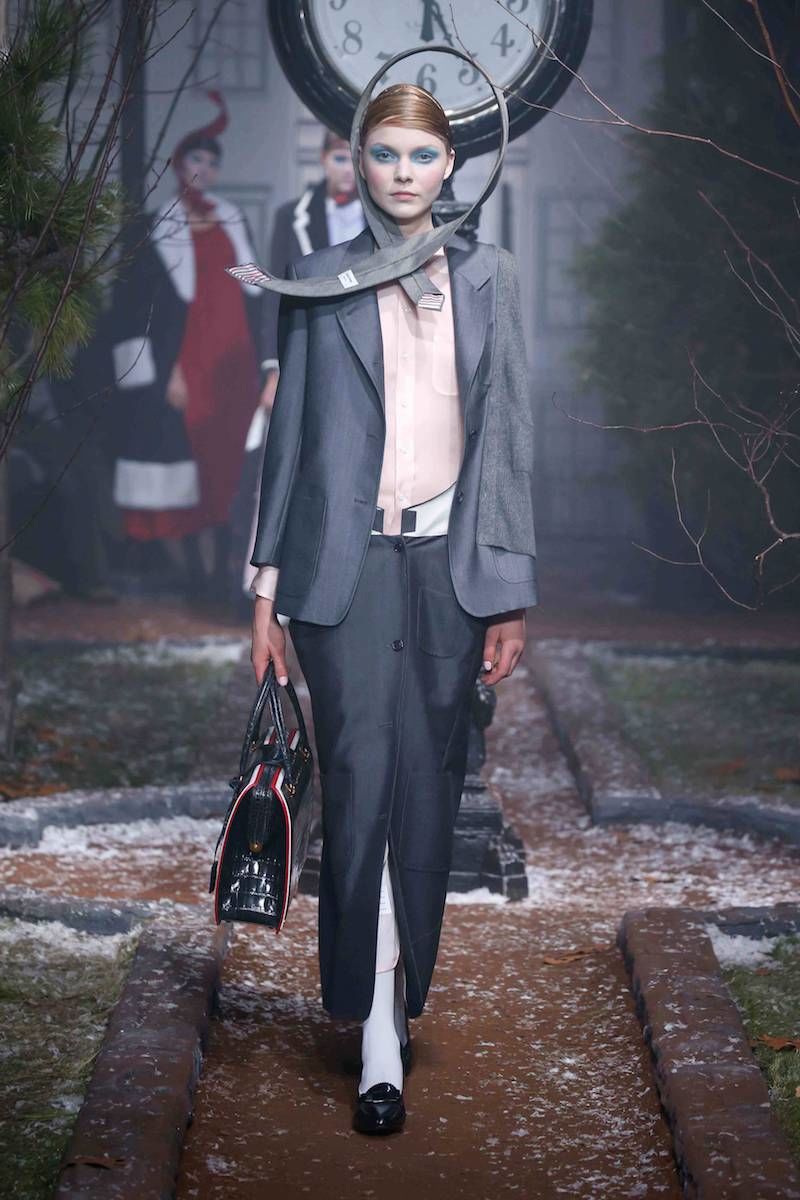 2016 가을 겨울 여성복 런웨이 - LOOK 9