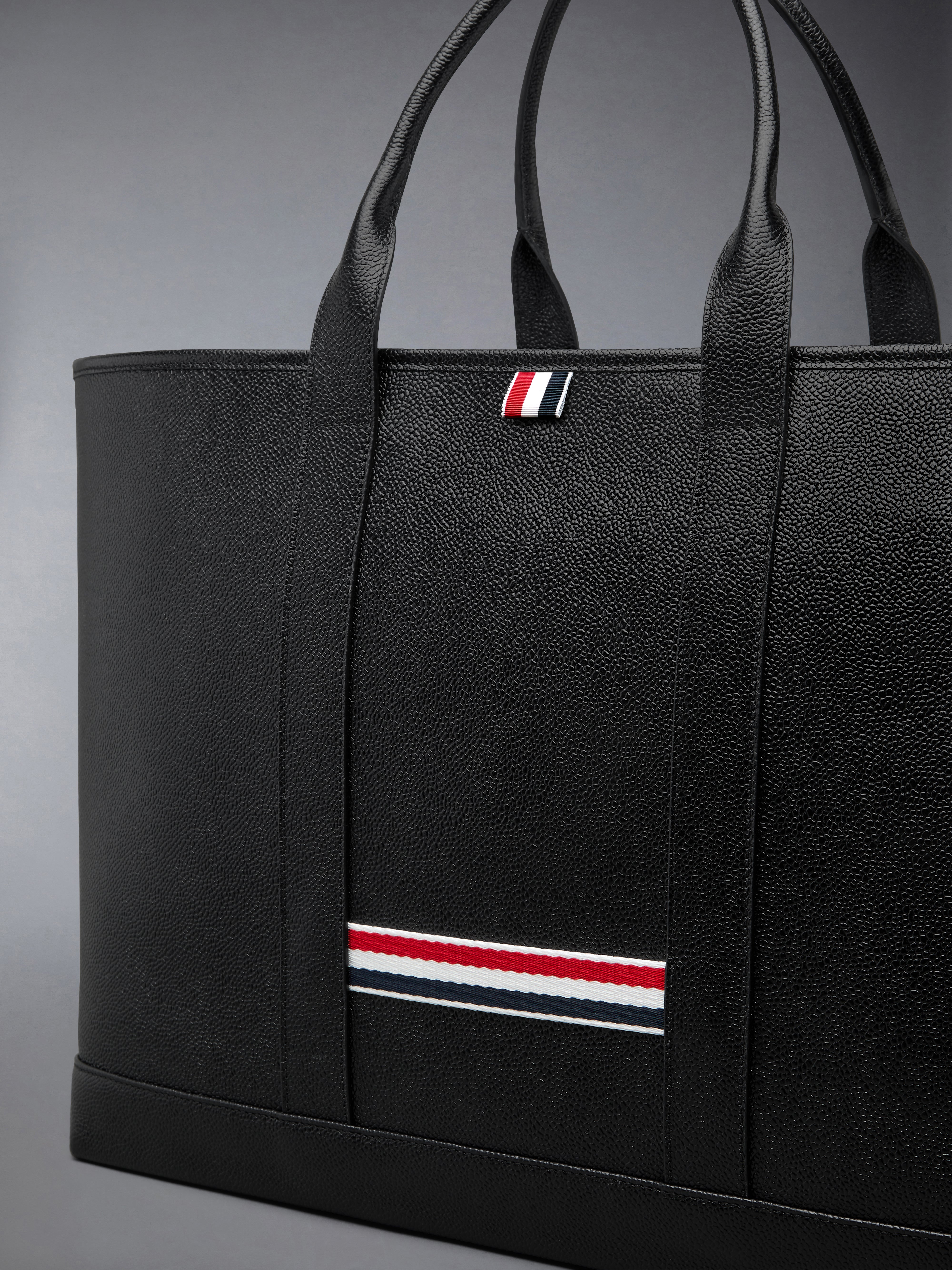 Medium Tool Tote In Pebble Grain Leather | Thom Browne