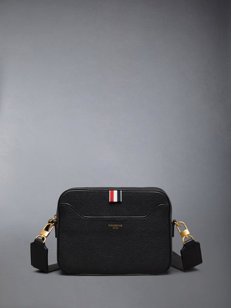 SOFT PEBBLE GRAIN 4-BAR SMALL CAMERA BAG BLACK