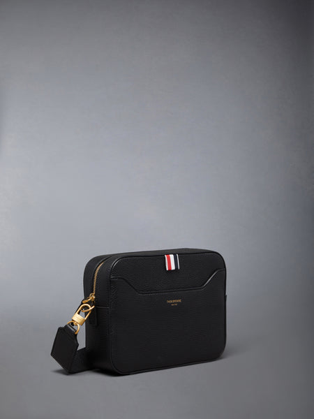 SOFT PEBBLE GRAIN 4-BAR SMALL CAMERA BAG BLACK