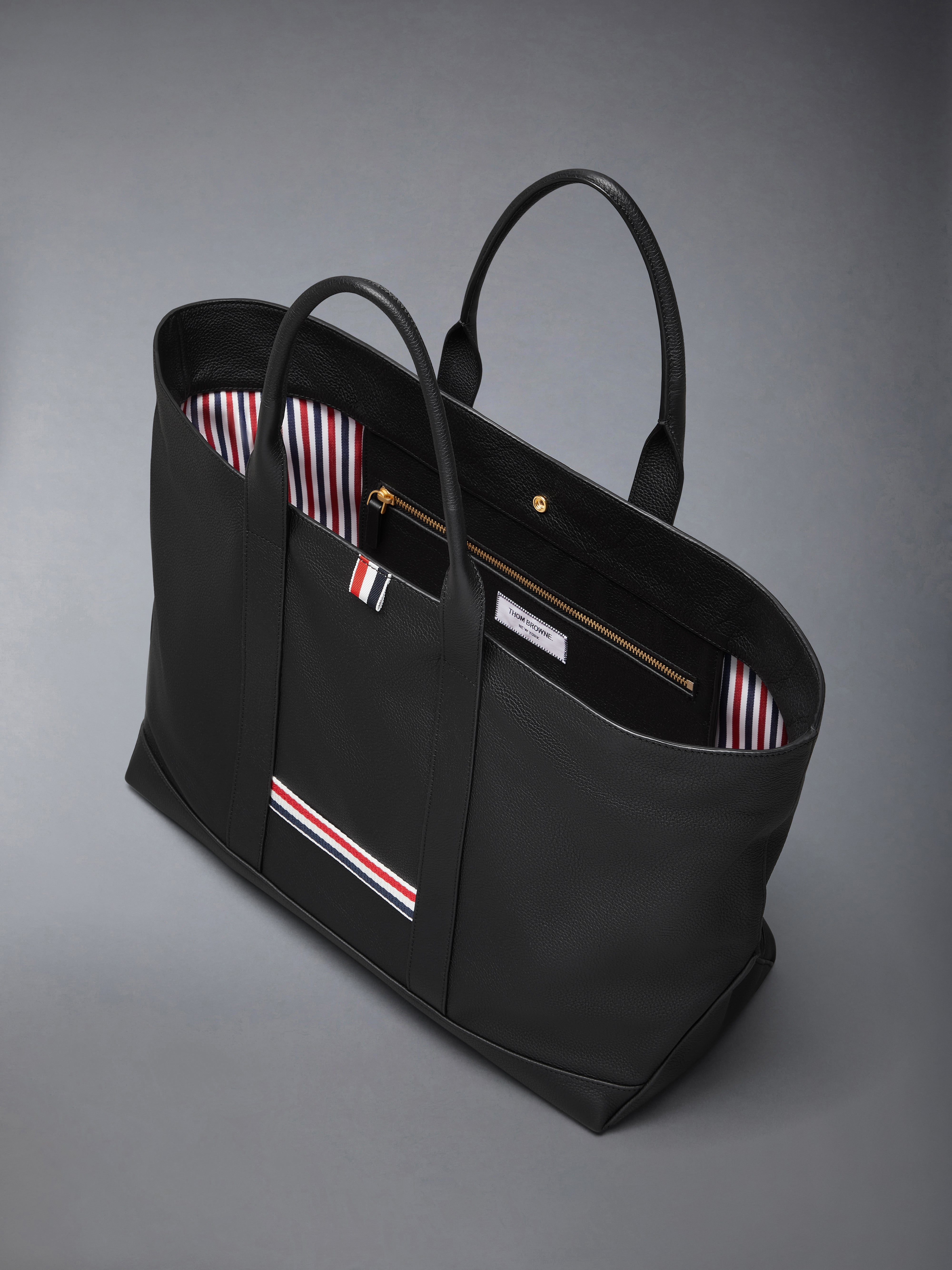 THOM BROWNE ブラックトートバッグ ミディアム ツールトートバッグ ソフト ペブルグレイン レザー | Thom