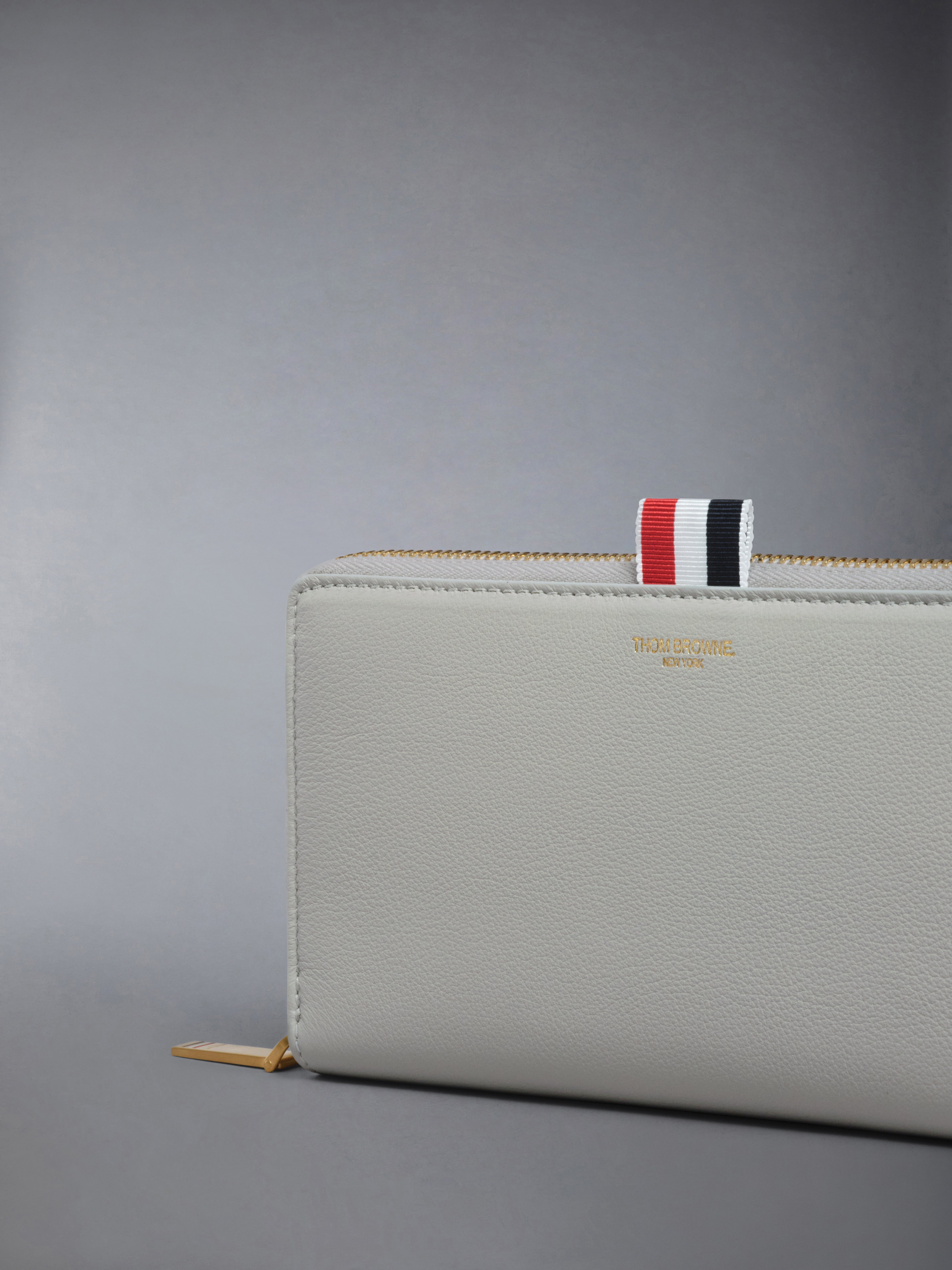 日本限定スモールレザーグッズ | Thom Browne 日本限定スモールレザーグッズ | Thom Browne