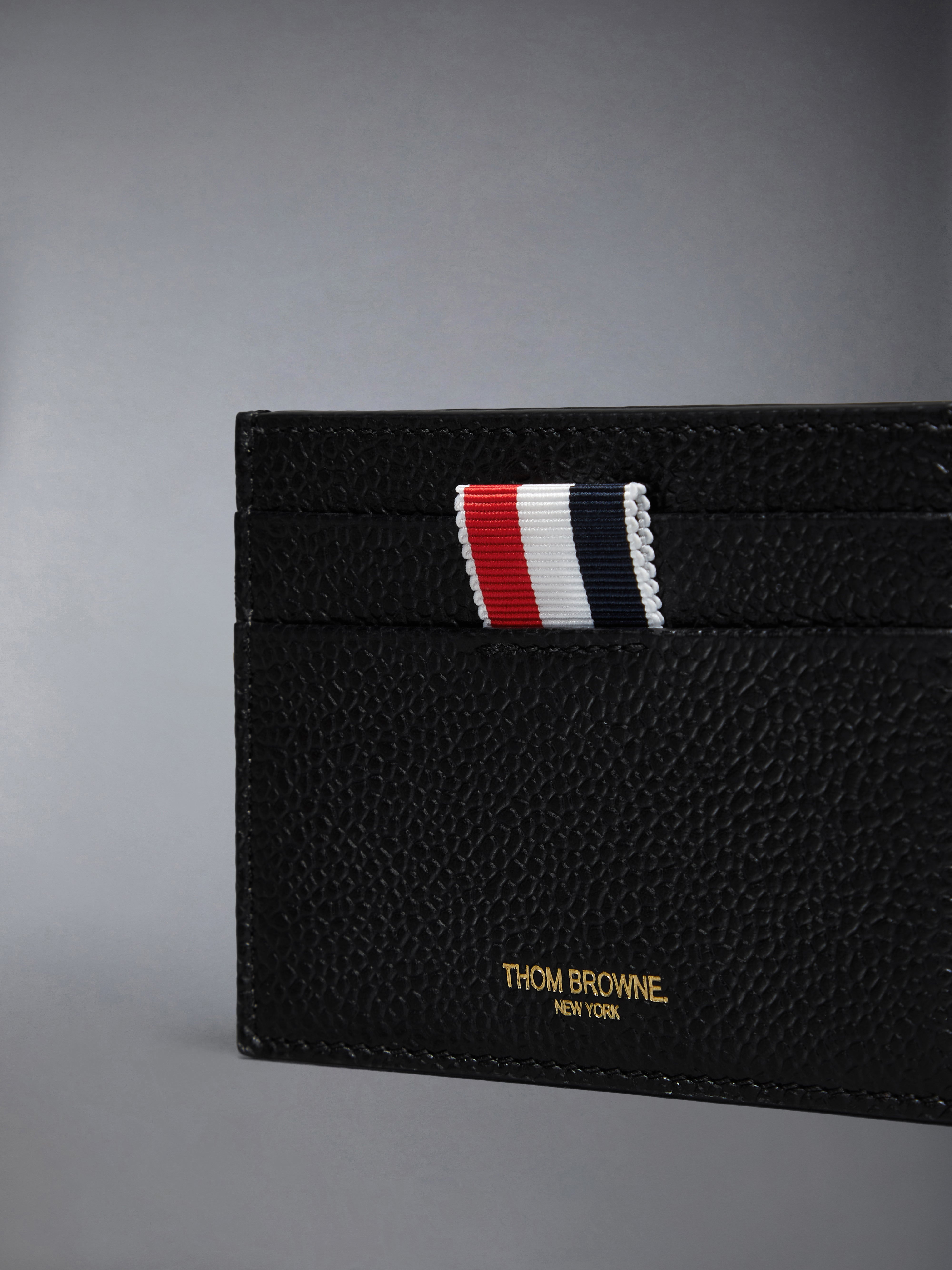 【Thom Browne】  Embroidery ペブルグレイン カードケース Pebble Grain Goose Embroidery Single Card Holder | Thom Browne