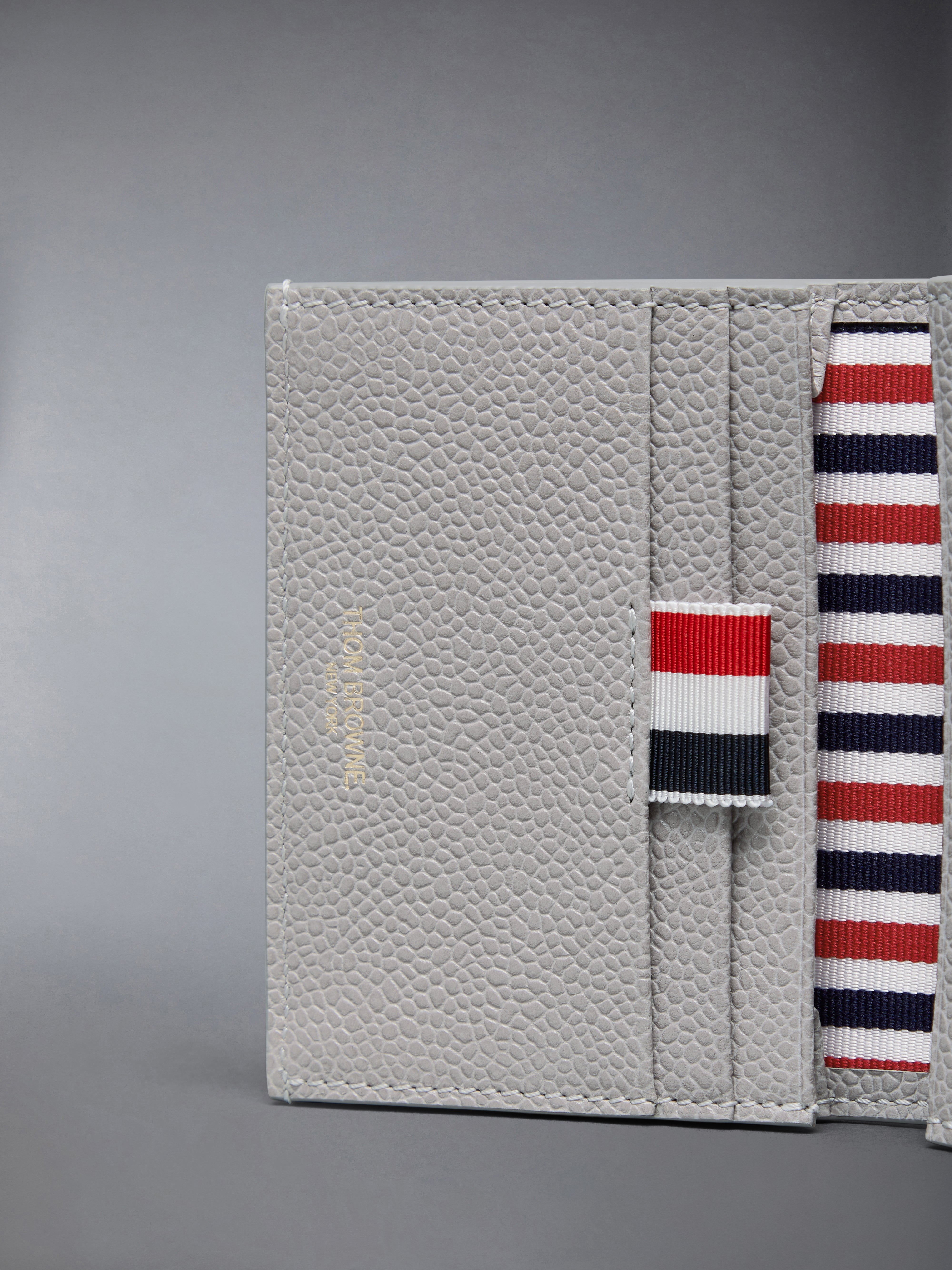 【Thom Browne】  Embroidery ペブルグレイン カードケース Pebble Grain Goose Embroidery Single Card Holder | Thom Browne