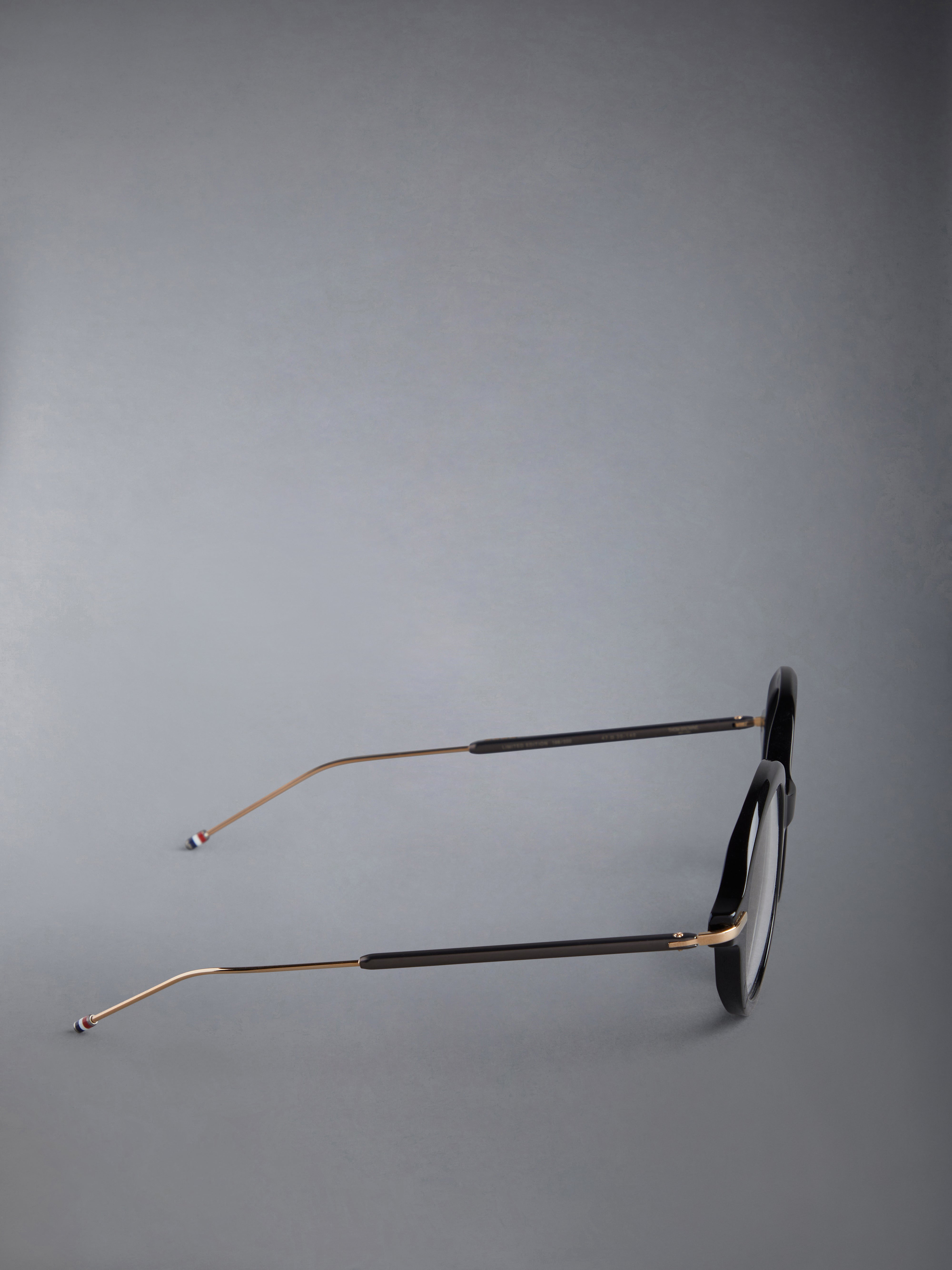 【関税込み】Thom Browne ブラック アセテート メガネ アセテートとチタンの丸型眼鏡 | Thom Browne