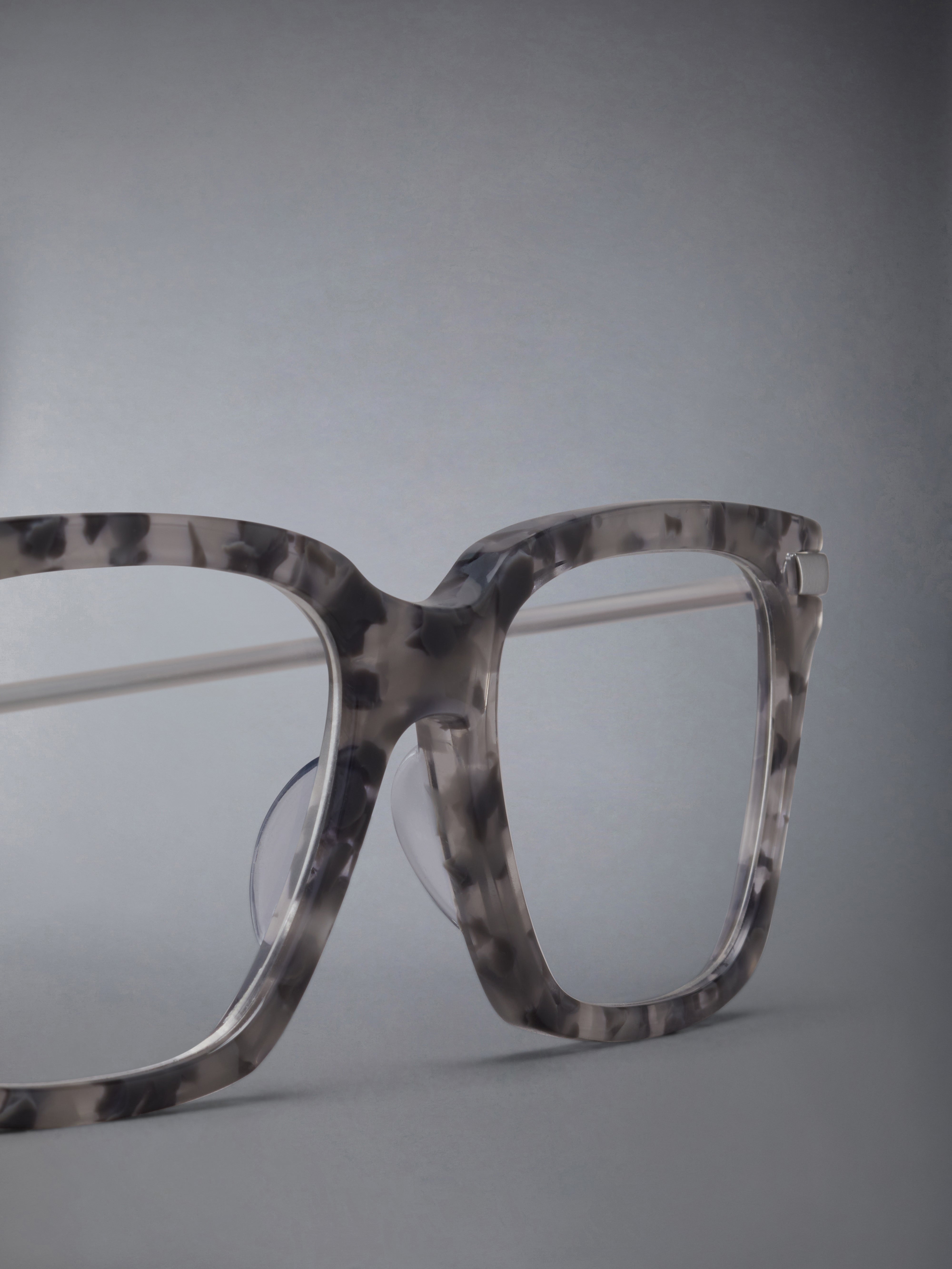 【送料&関税込】Thom Browne Ueo701a/g0003 Eyewear - Unisex Thom Browne Ueo701a G0003 - Black | Eyeglasses | Black Optical