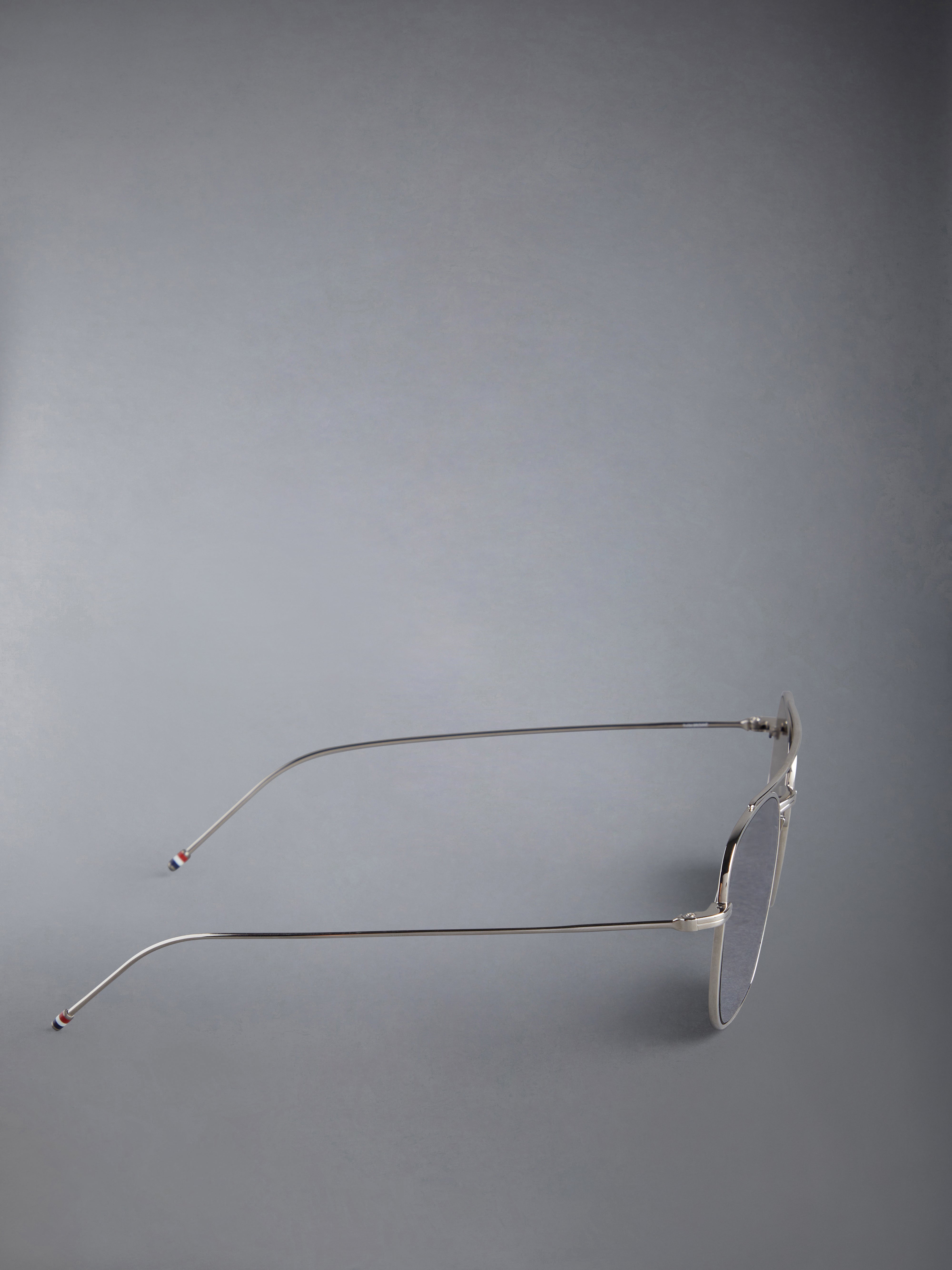 チタンスクエアアビエーターサングラス | Thom Browne