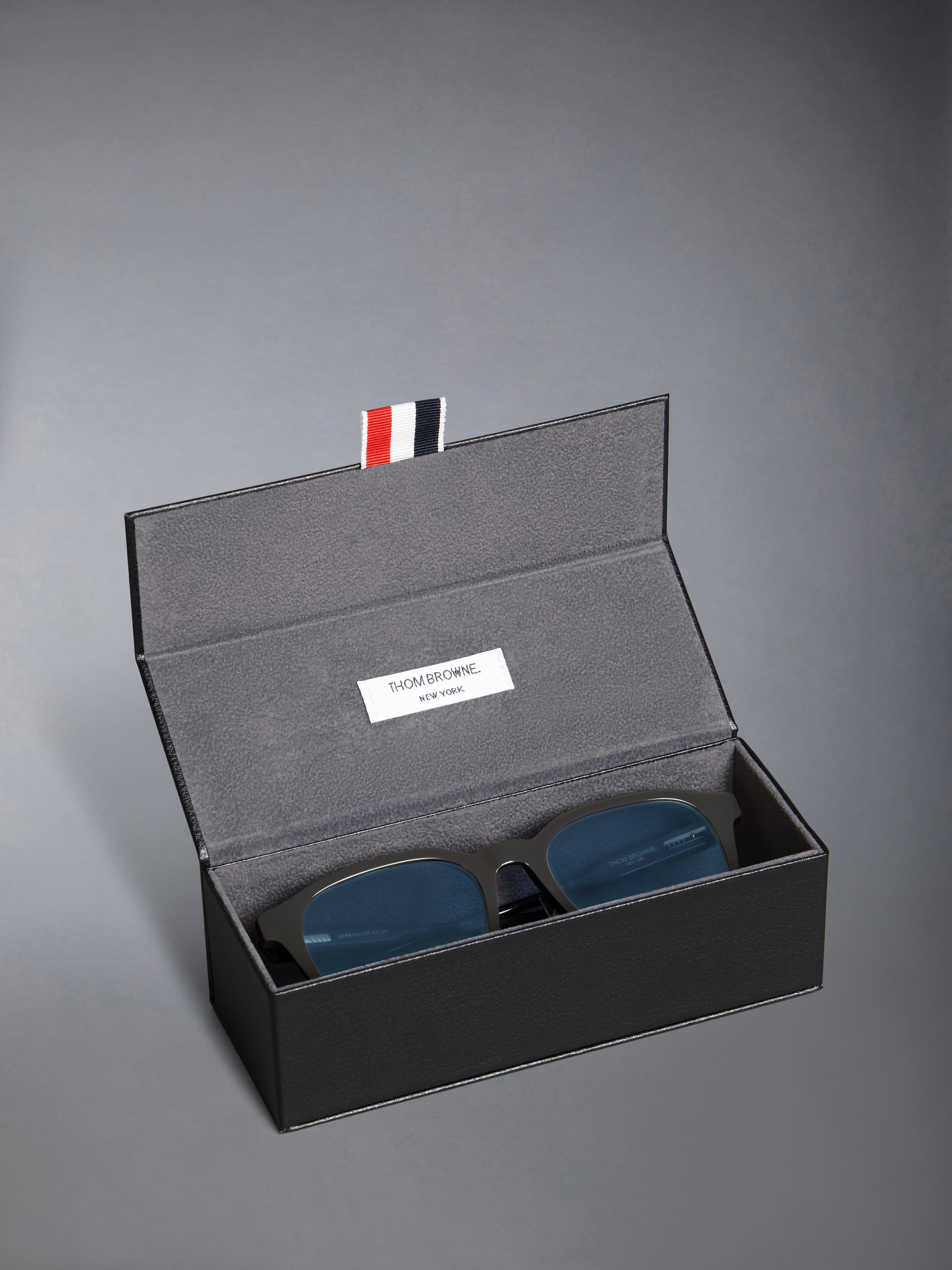 THOM BROWNE レクタンクルフレムサンクラス 【関税込】 アセテート長方形サングラス | Thom Browne
