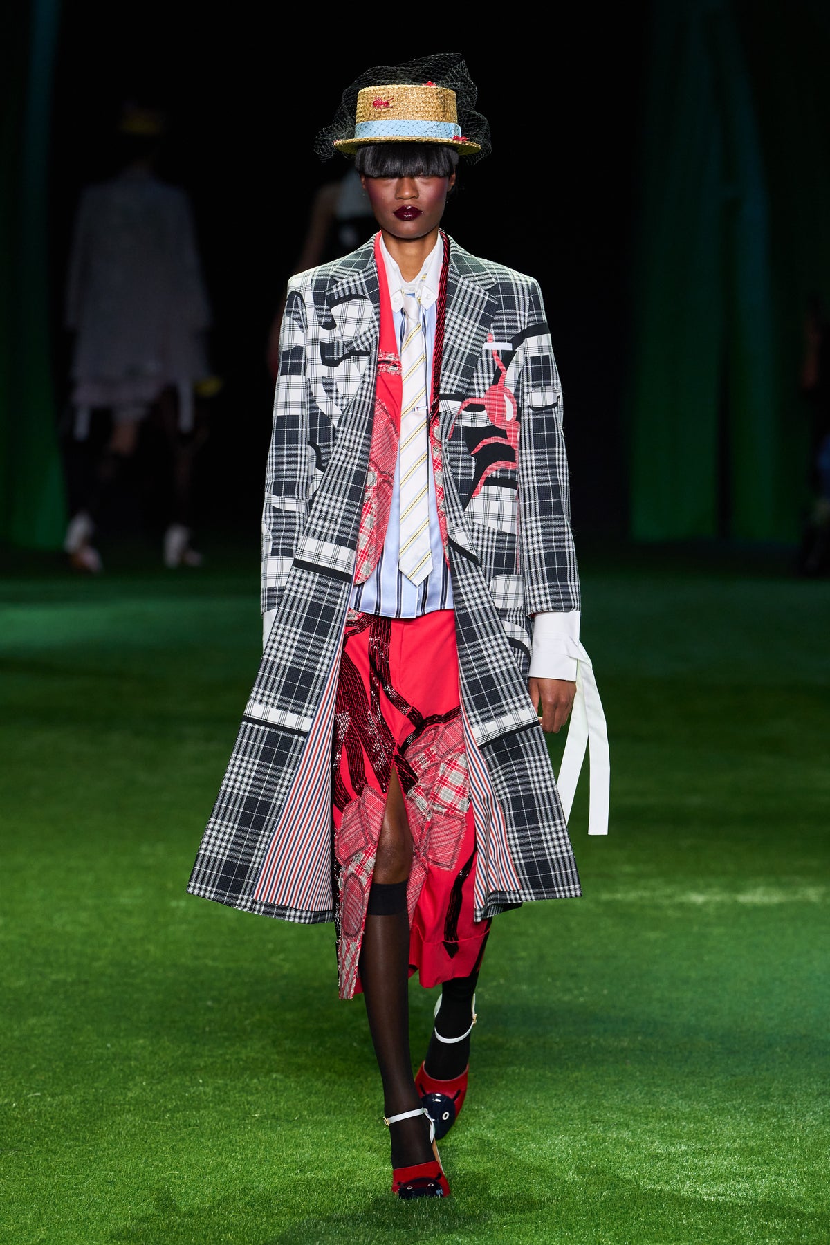 WOMENS SPRING 2027 RUNWAY - LOOK 28