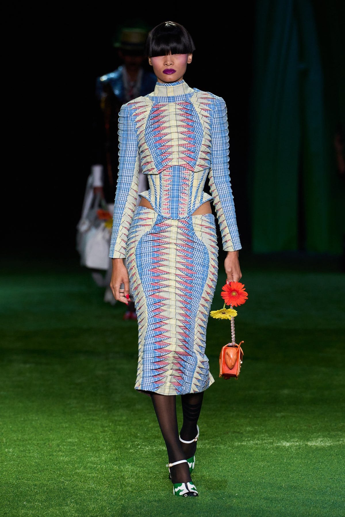 WOMENS SPRING 2027 RUNWAY - LOOK 44