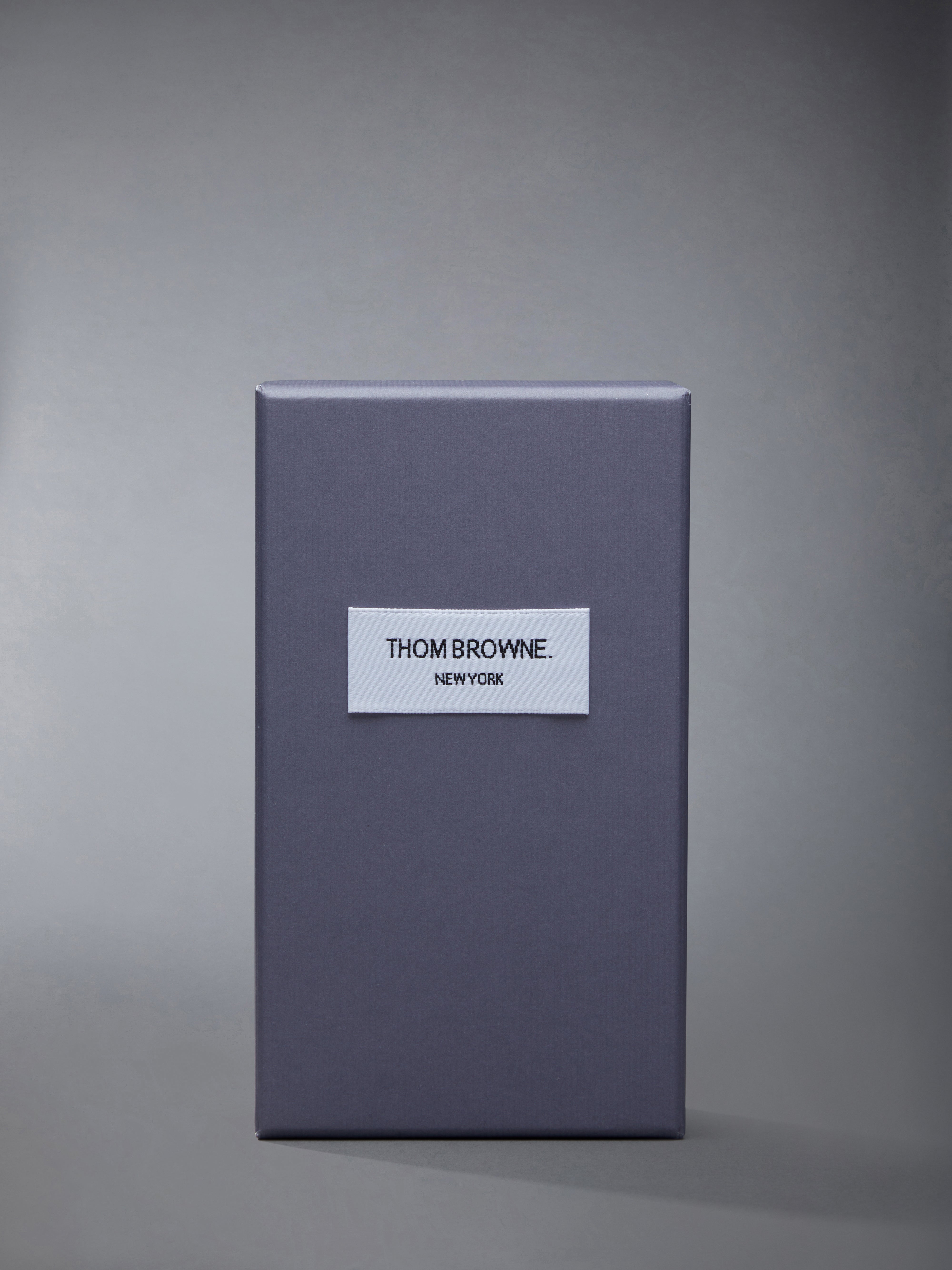 THOM BROWN トムブラウン香水75ml ベチバー&ローズ トム ブラウン」の香水にシャンパンをイメージした新作2種が登場