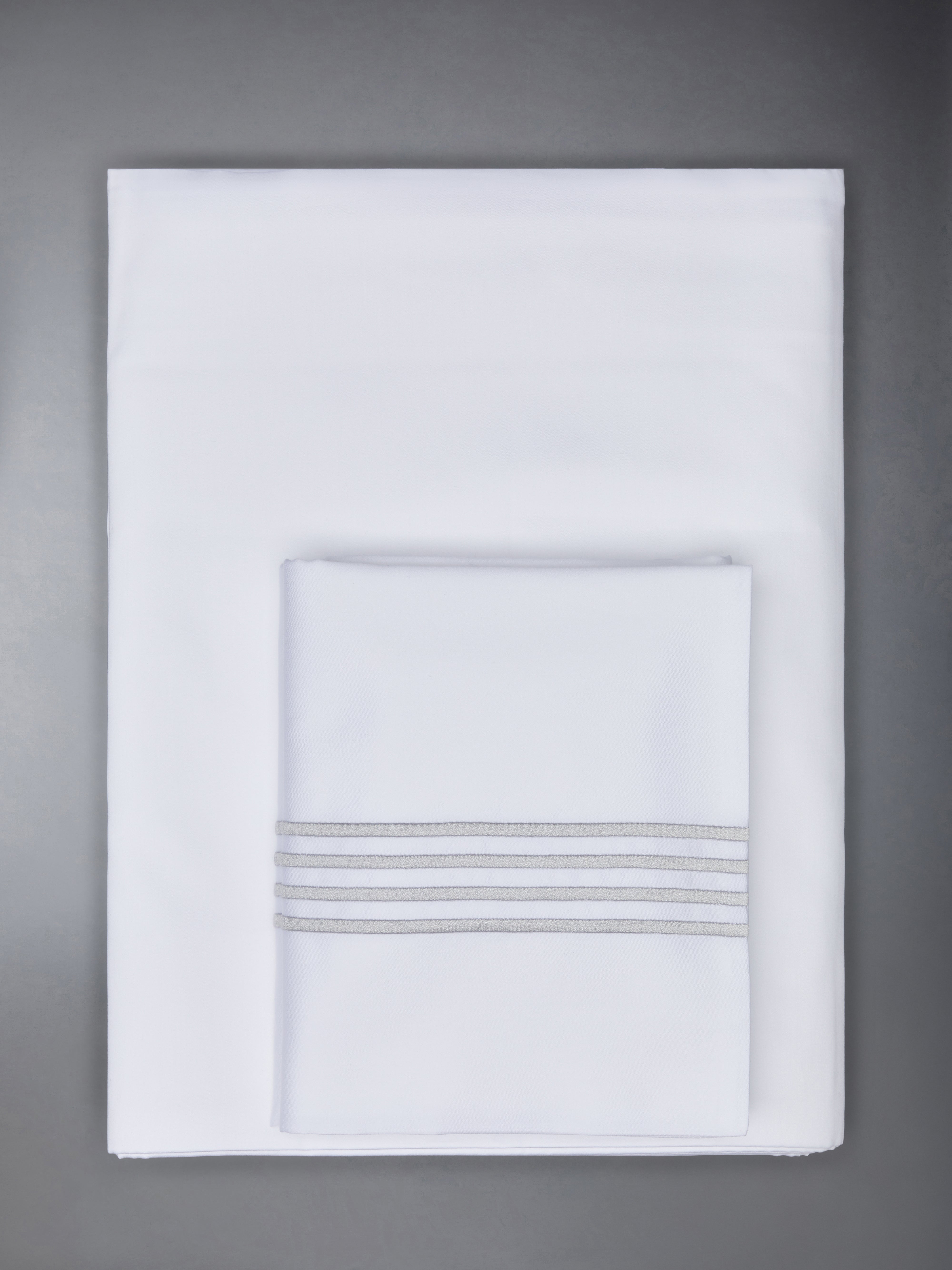 FRETTE　フレッテ　アッパーシーツ　240×290cm　綿100%　白 コットンサテン 4 バー フレッテ 掛け布団セット (クイーン US/Cad